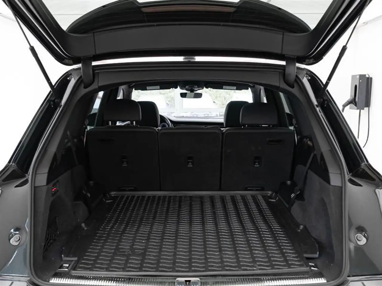 Audi Q7 photo Audi Q7