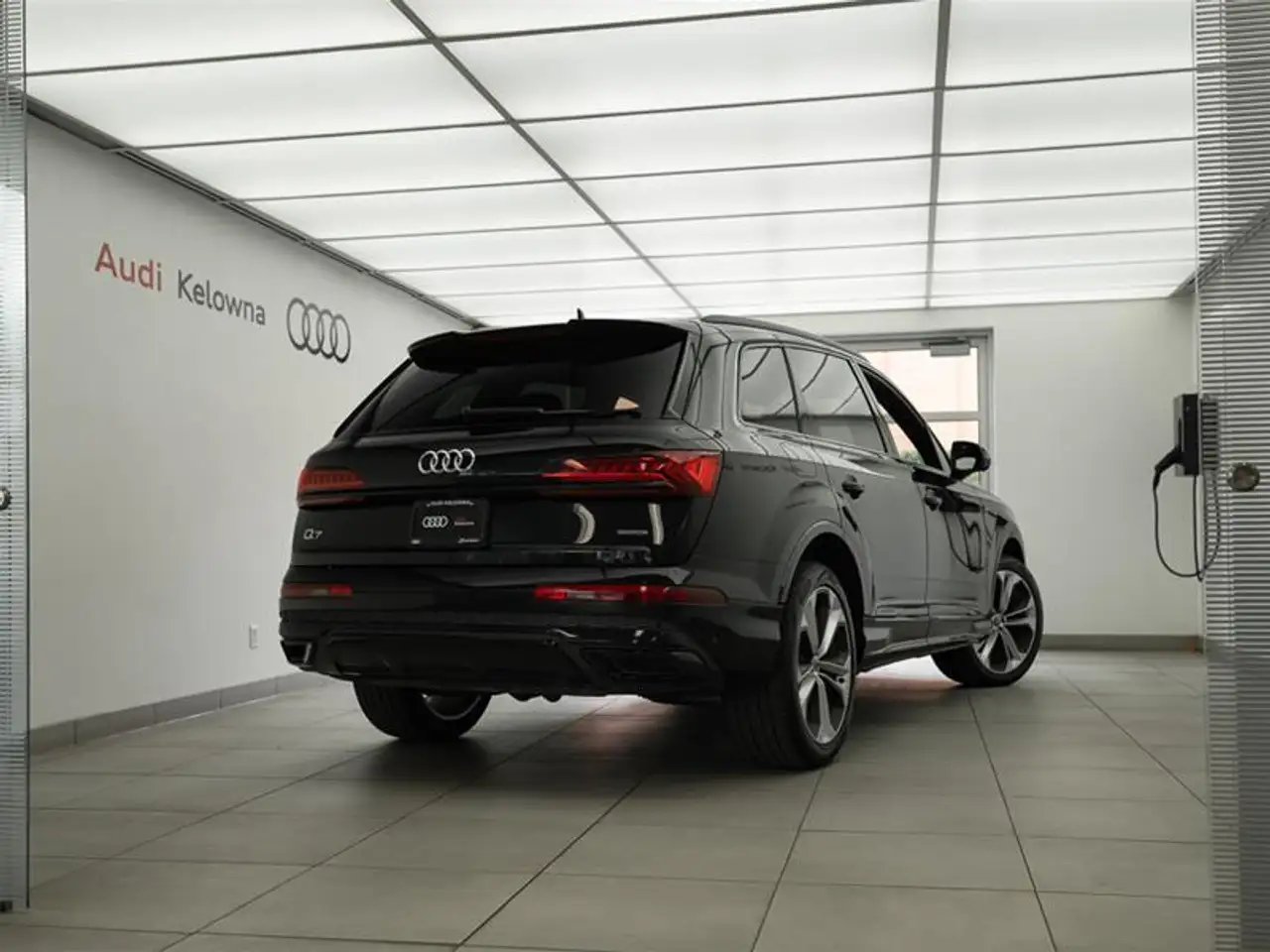 Audi Q7 photo Audi Q7