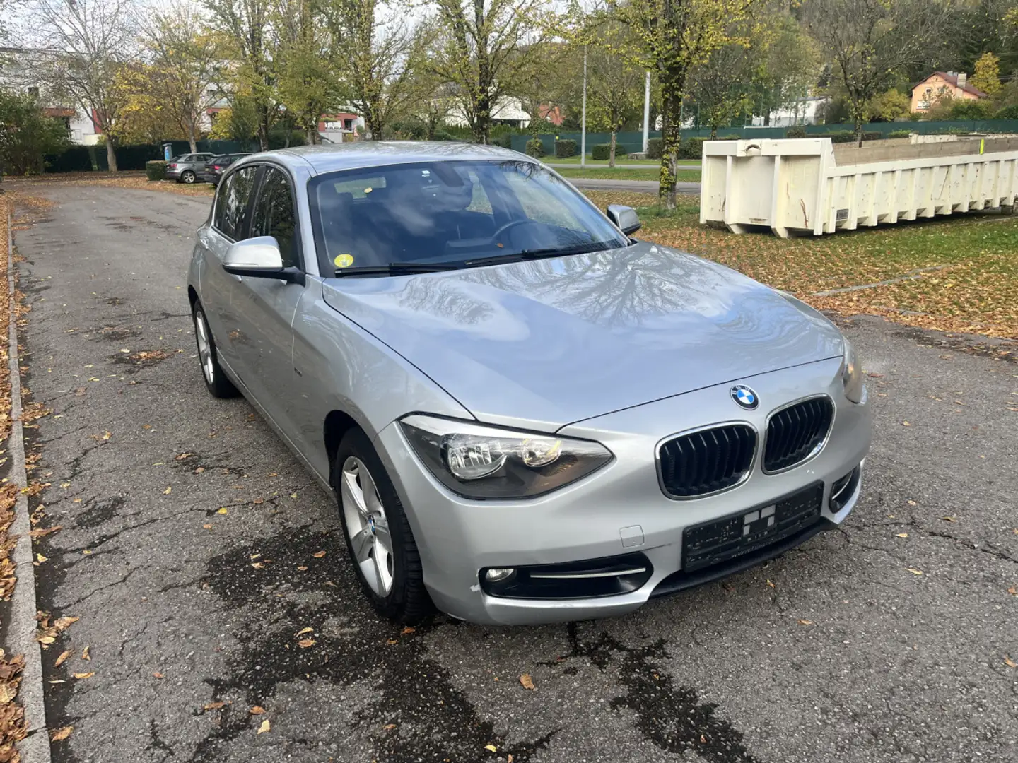 BMW 118 Sport Gris - 2