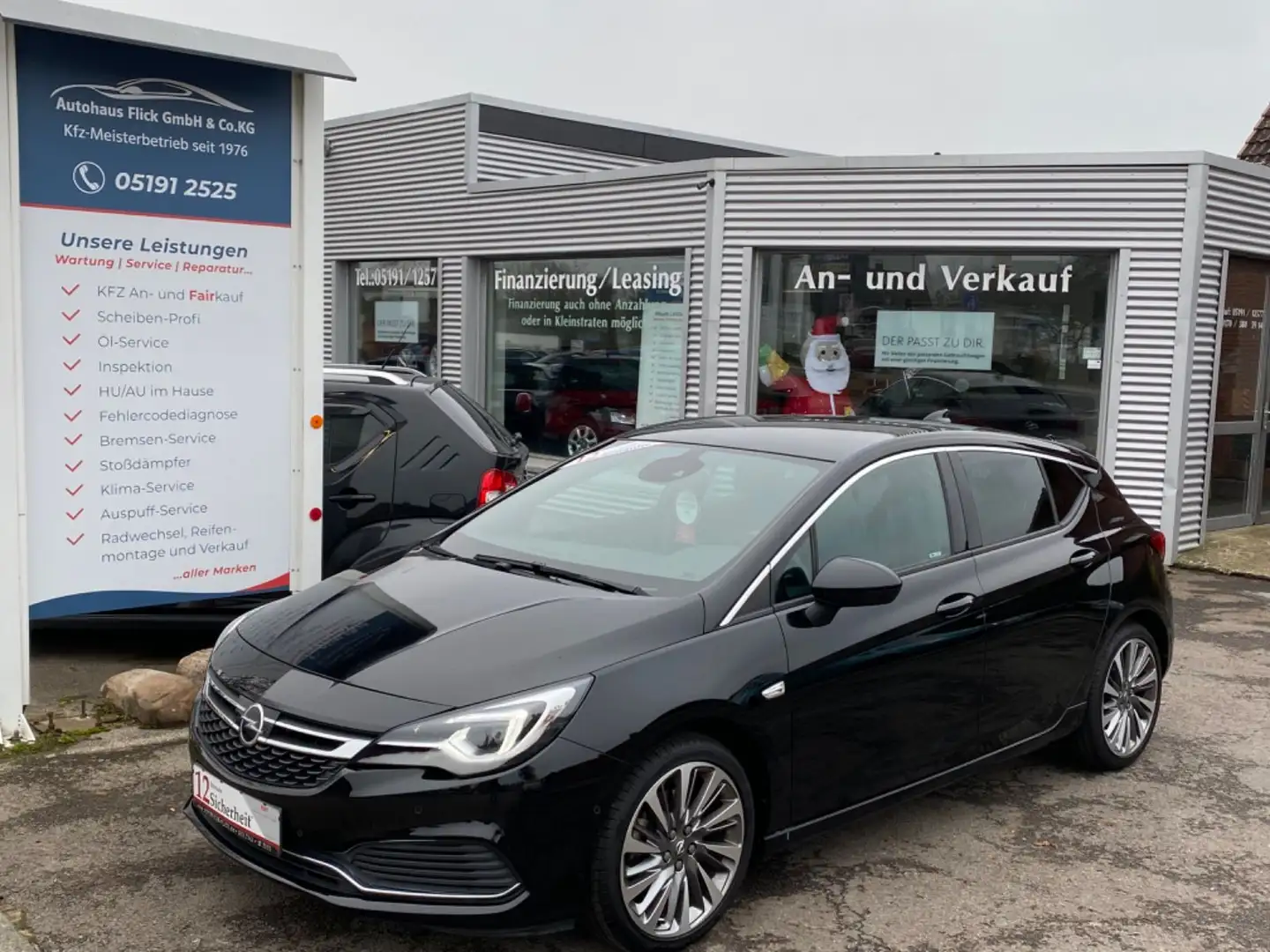 Opel Astra K Lim. 5-trg. Ultimate/Leder/Navi/ACC/LED Schwarz - 1