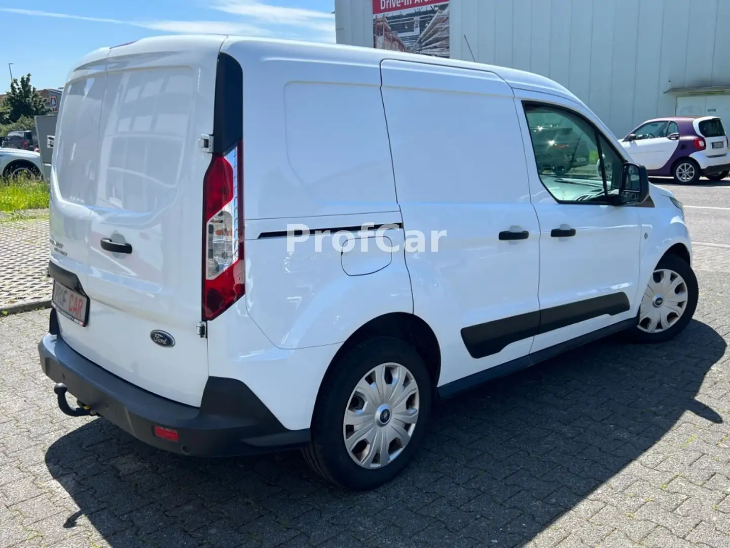 Ford Transit Connect 220 Trend,Navi,PDC,Klimaauto,AHK Weiß - 2