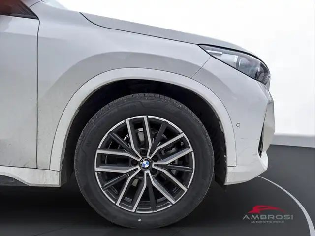 BMW X1 view 14
