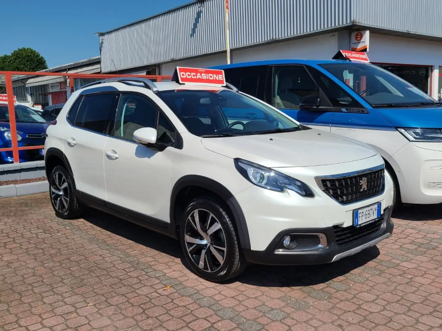 Peugeot 2008 1° serie BlueHDi 100 Allure Unicoproprietario Weiß - 1