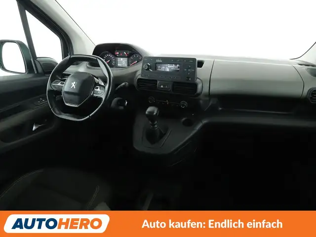 Peugeot Rifter view 13