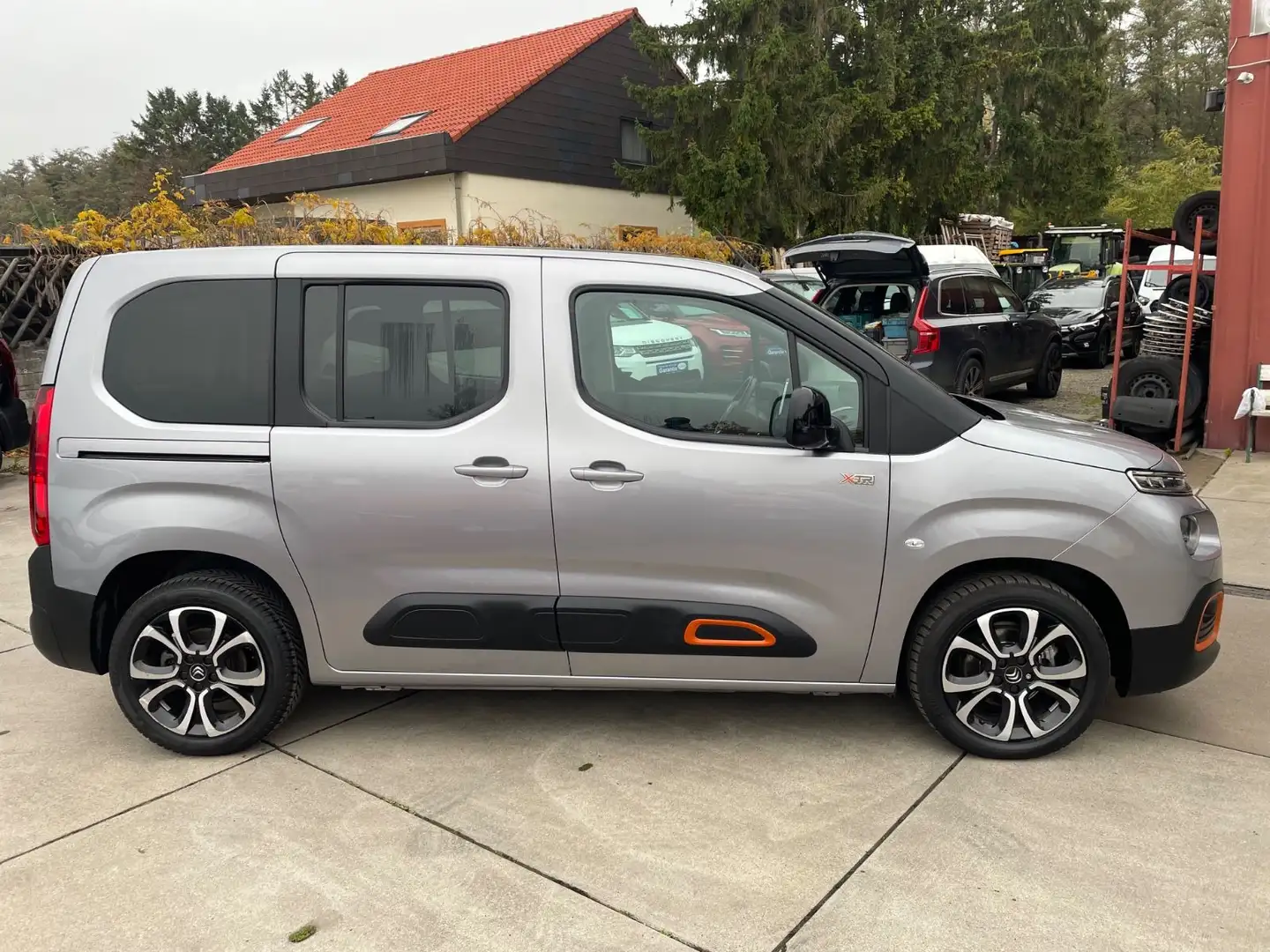 Citroen Berlingo Feel M 1,5 HDI/Klima/Navi/Kamera/PDC Grau - 2