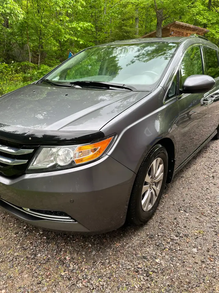 Honda Odyssey снимка Honda Odyssey