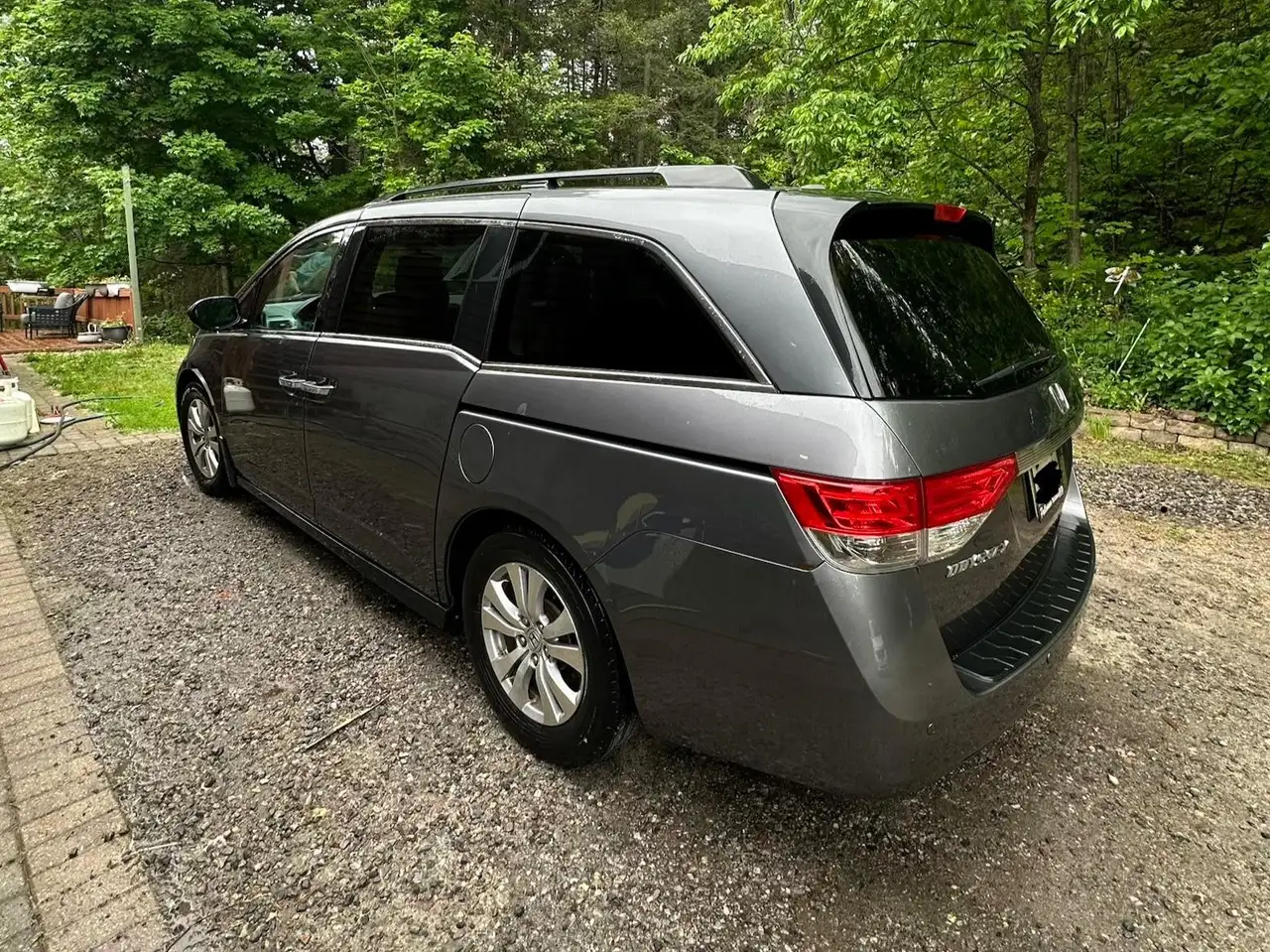 Honda Odyssey снимка Honda Odyssey