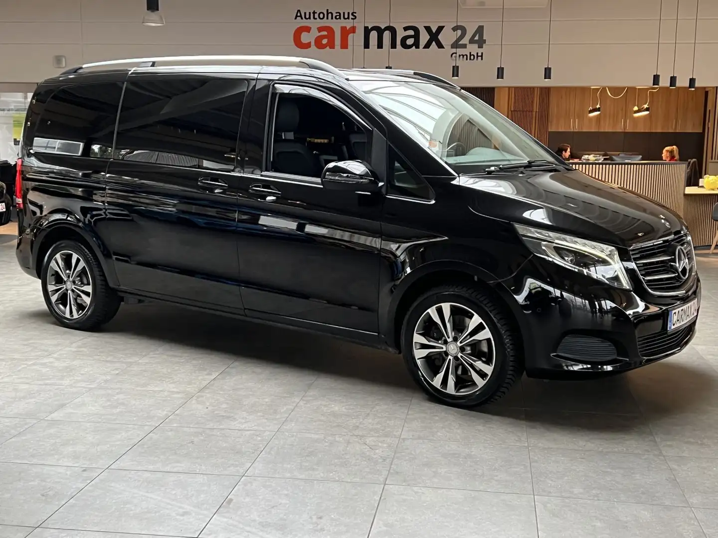 Mercedes-Benz V 250 V 250d SCORE 4MATIC KOMPAKT SPORT AHK KAME Černá - 1