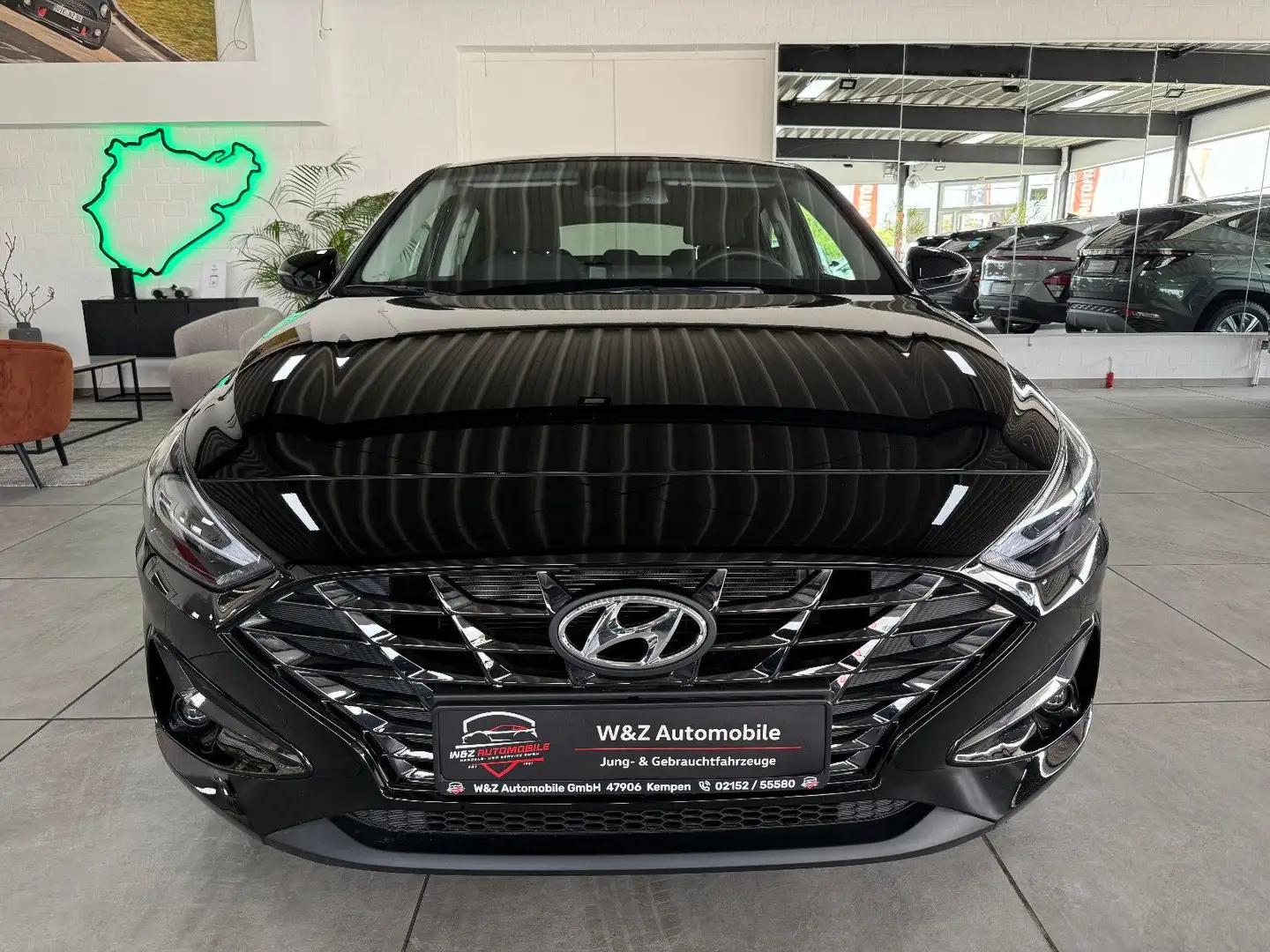 Hyundai i30 1.0 T-GDI Fastback +LED+SHZ+Kamera+CarPlay+ Schwarz - 2