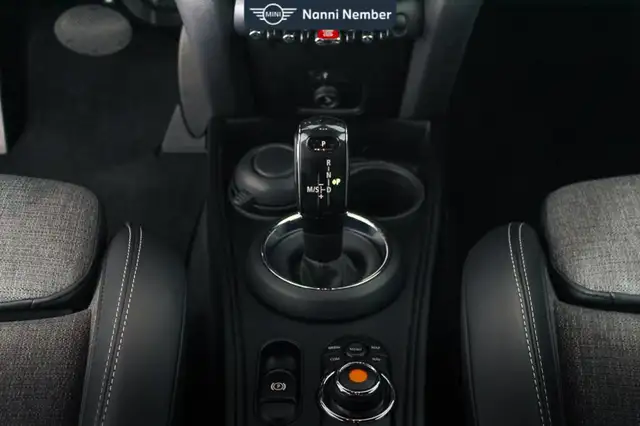 Mini Cooper Cooper view 12