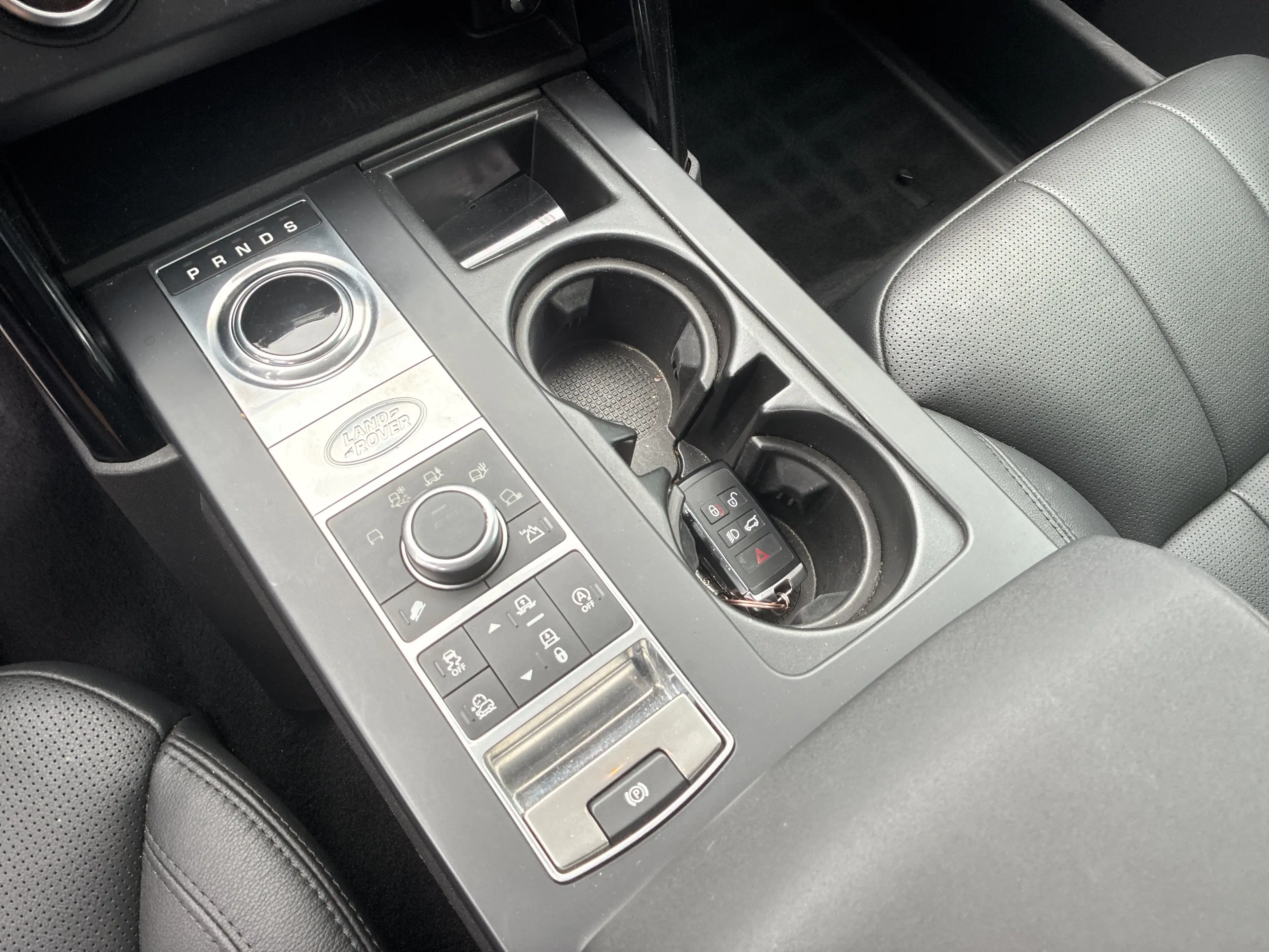 Land Rover Discovery Discovery 5 Diesel Allrad 2.0 SD4 — photo 12