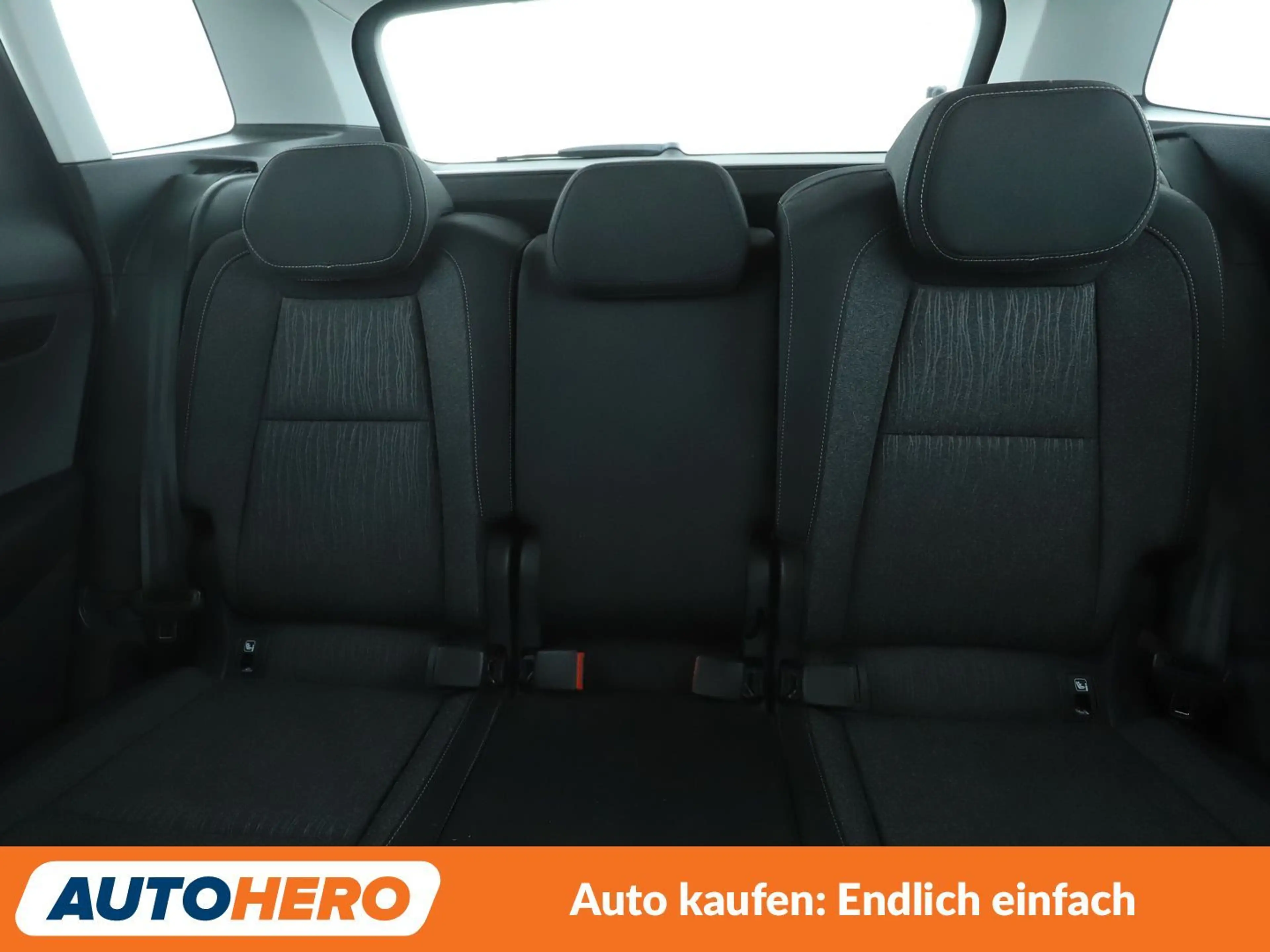 Skoda Karoq 2.0 TDI Style 4x4 Aut.*CAM*TEMPO*SHZ*KLIMA* — photo 15