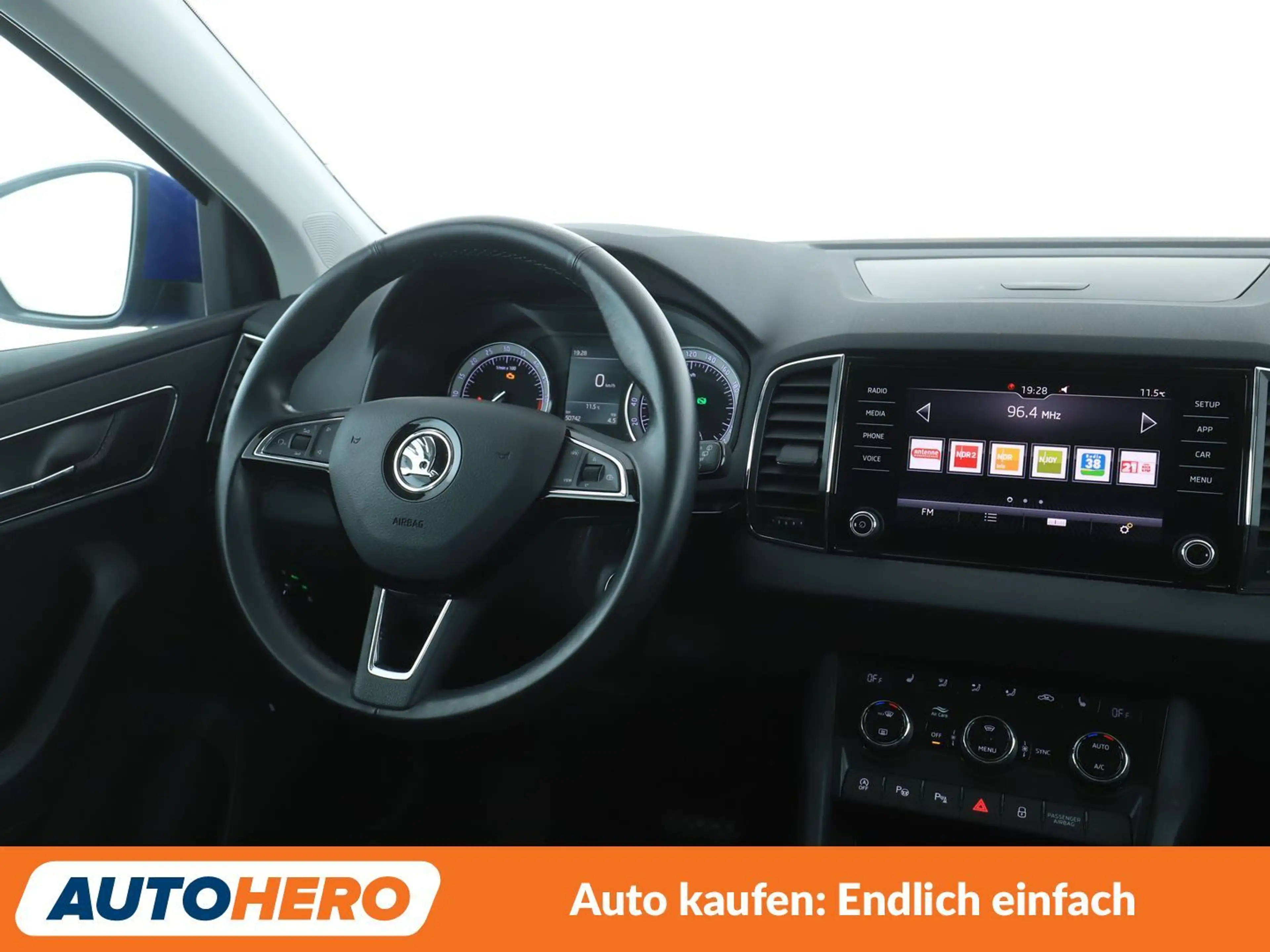 Skoda Karoq 2.0 TDI Style 4x4 Aut.*CAM*TEMPO*SHZ*KLIMA* — photo 13