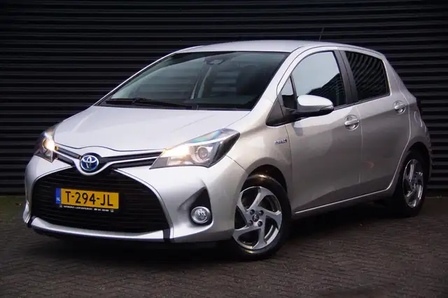 Toyota Yaris 1.5 Hybrid Trend | Trekhaak | Navi | Camera | Lane