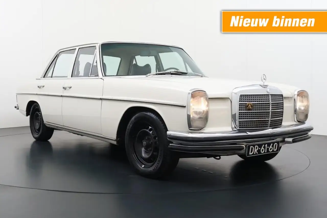 Mercedes-Benz 220 W114 -W115 250 6-Cilinder Schakelbak LPG Oldtimer!, foto 7