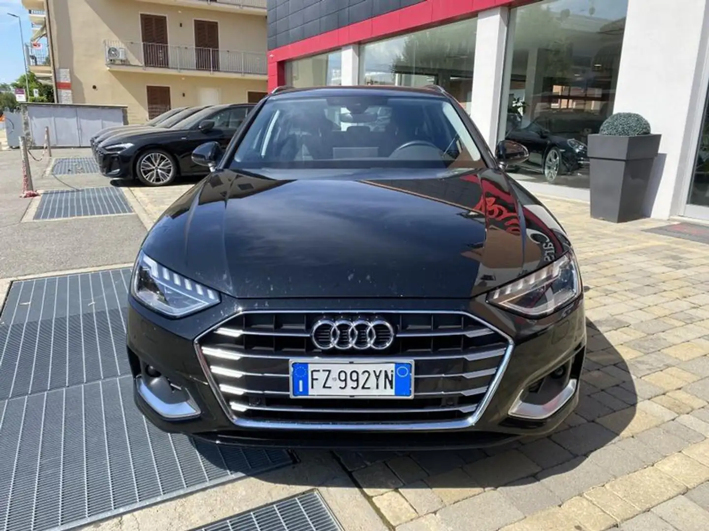 Audi A4 35 TDI/163 CV S tronic Business MATRIX-NAVI-ACC Nero - 2