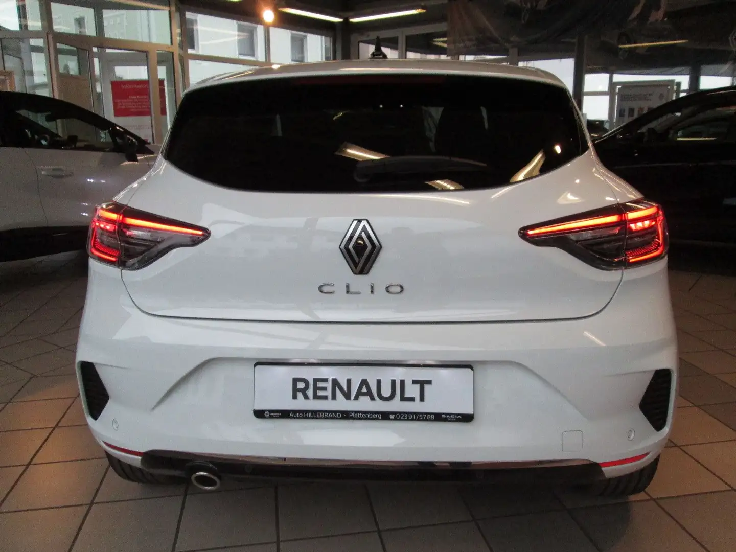 Renault Clio V Techno*WINTERPAKET*LOOKPAKET*LAGERFHZ* Bílá - 2