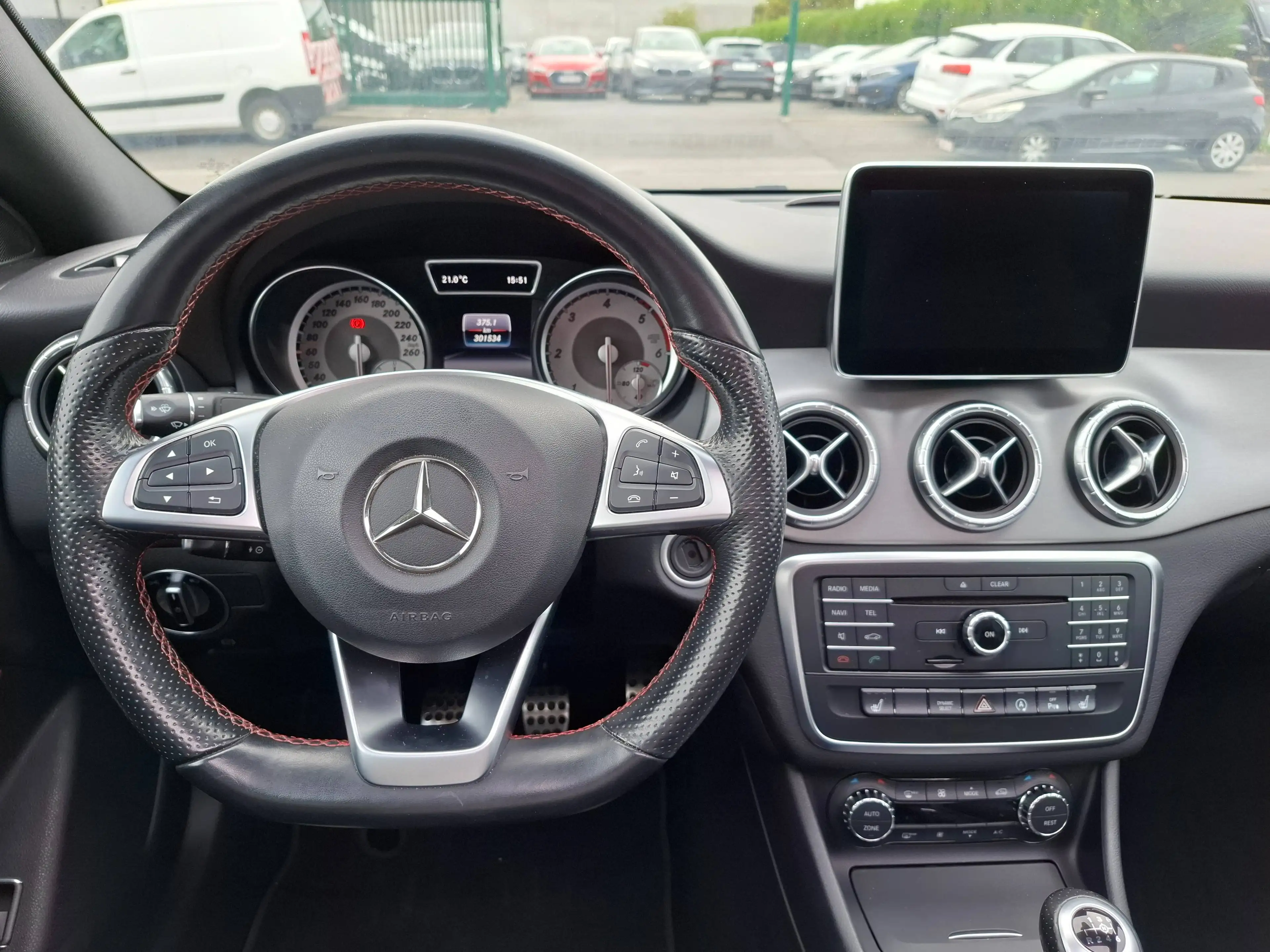 Mercedes-Benz CLA 200 CLA 200 d — photo 13