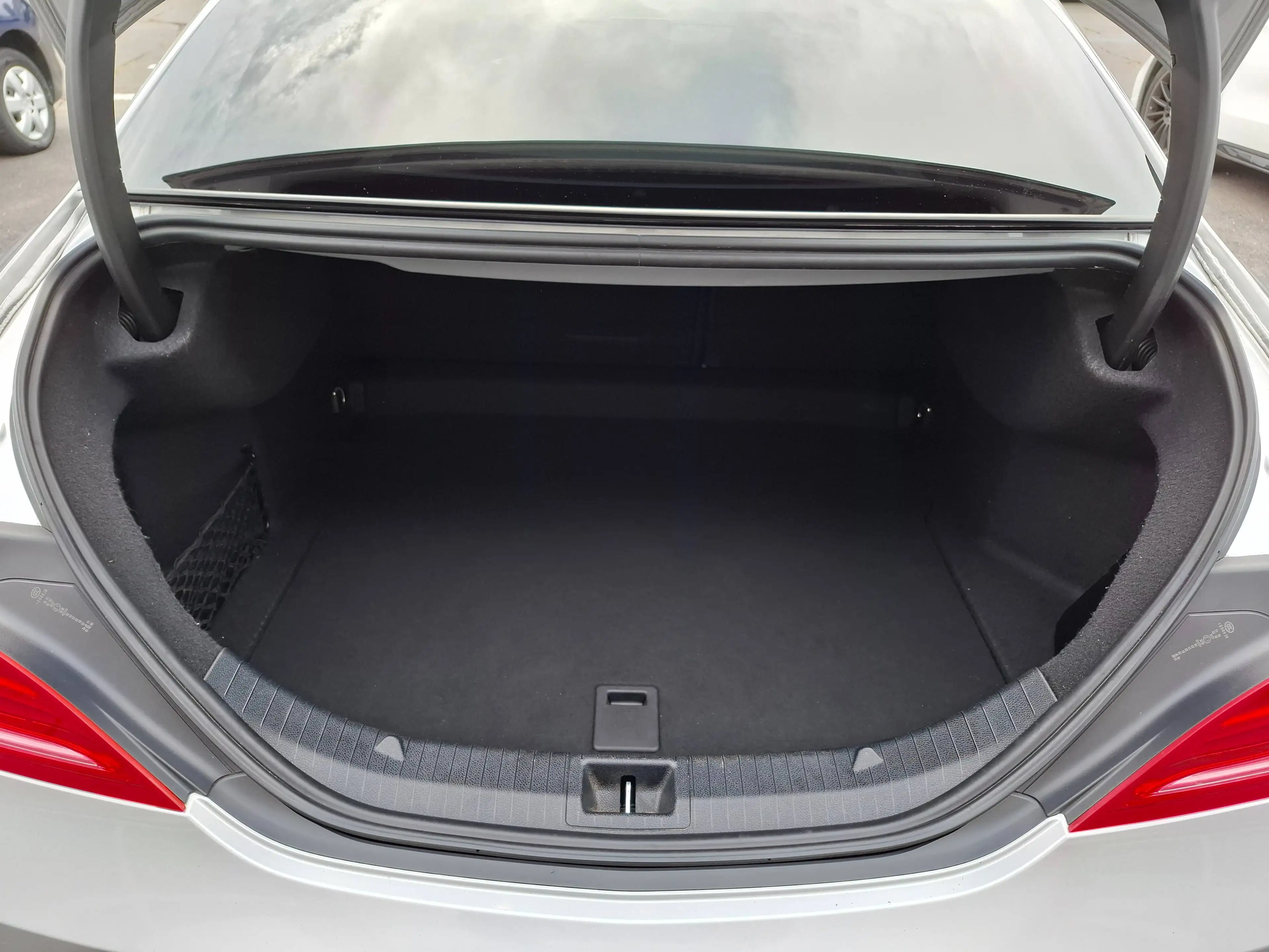 Mercedes-Benz CLA 200 CLA 200 d — photo 8