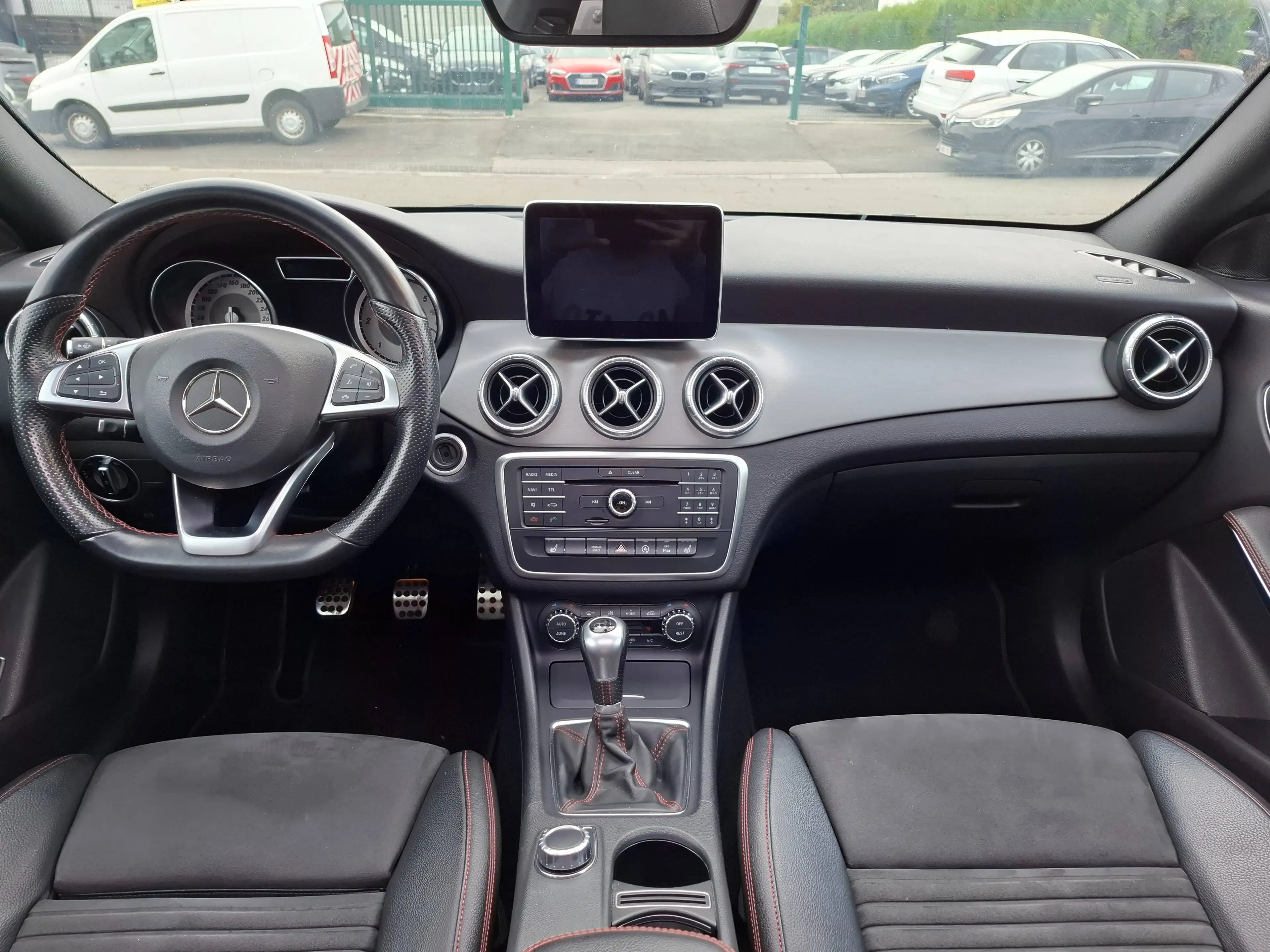 Mercedes-Benz CLA 200 CLA 200 d — photo 12