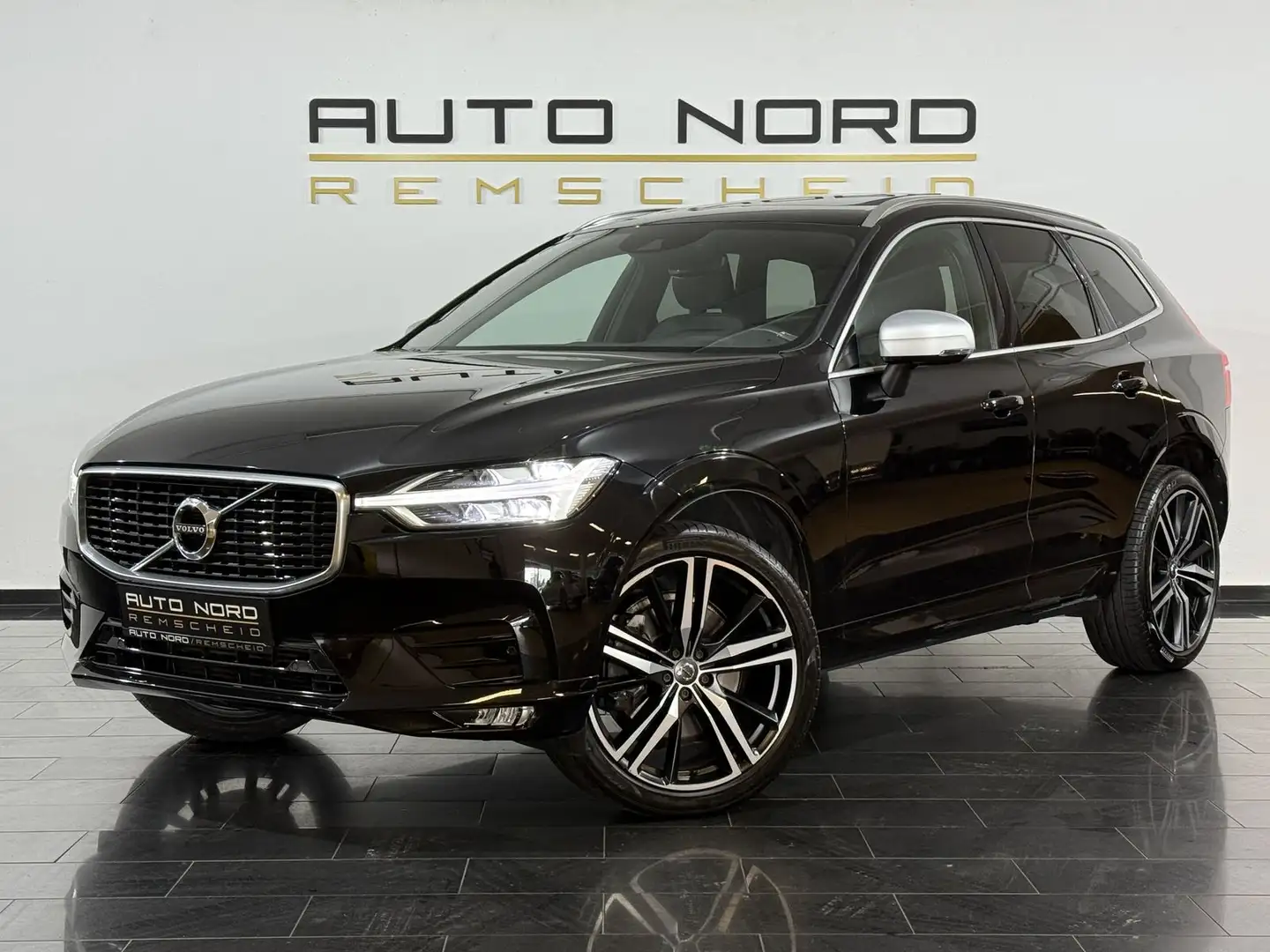 Volvo XC60 R Design AWD *Pano*Virtual*Memory*Sensus* Schwarz - 1