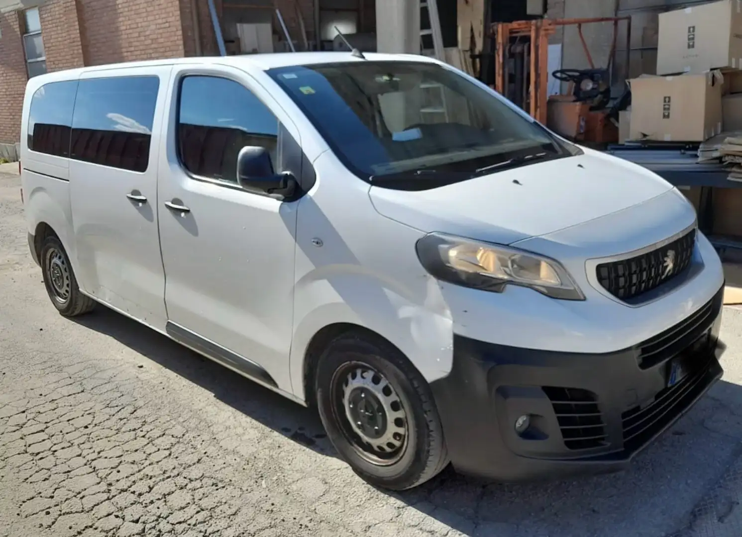 Peugeot Traveller Peugeot Expert Traveller  Autocarro 6 posti Bílá - 2
