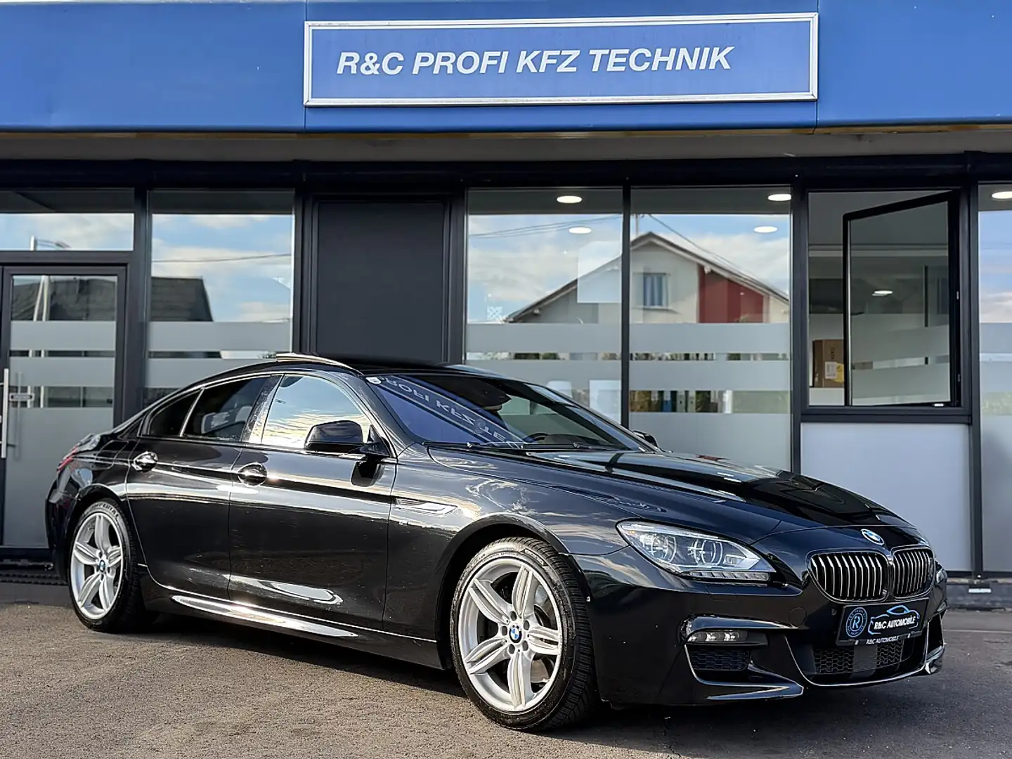 BMW 640 d M Sport/PANO/ACC/HEAD UP/SOFT CLOSE/KEYLESS/TWA Schwarz - 2