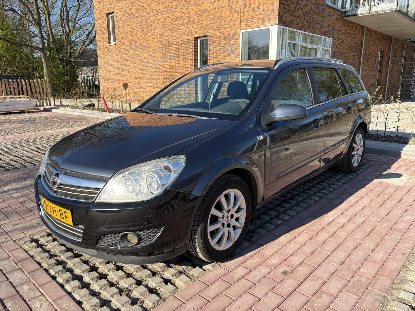 Opel Astra 1.6 Temptation Blauw - 1
