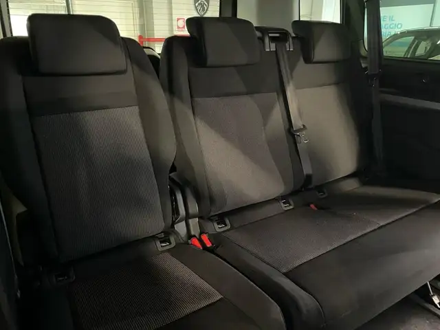 Citroen Spacetourer view 9