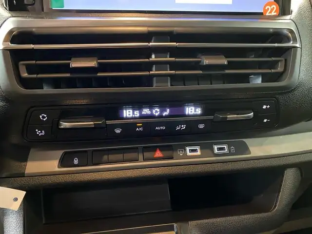 Citroen Spacetourer view 12