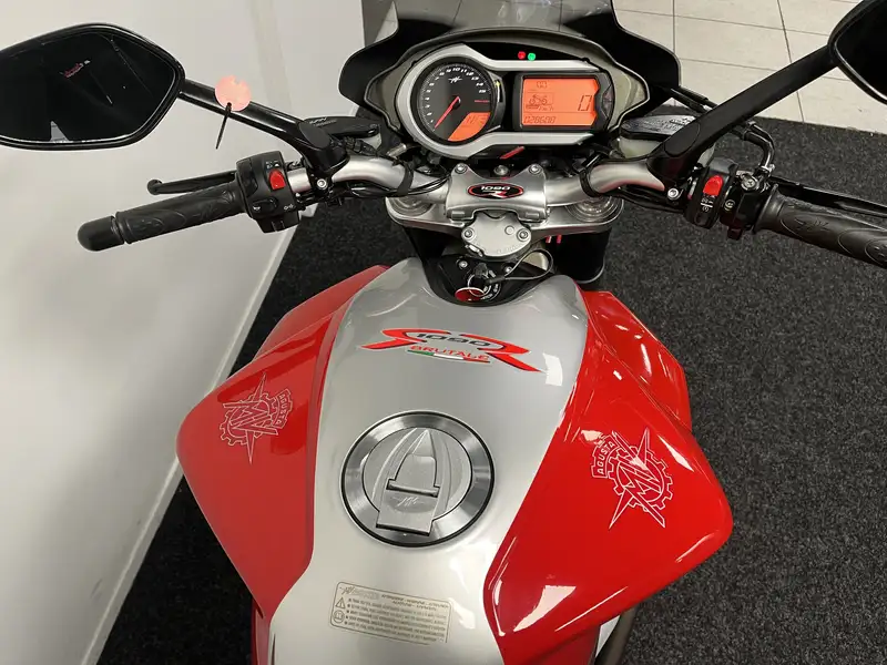 MV Agusta Brutale 1090 - foto 2