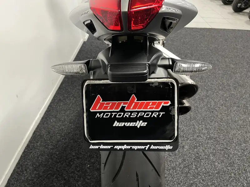 MV Agusta Brutale 1090 - foto 7