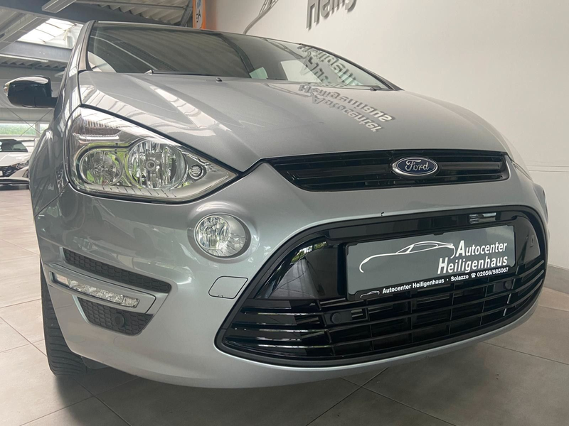 Ford S-Max Business 7-Sitzer Sitzheizung Navi PDC