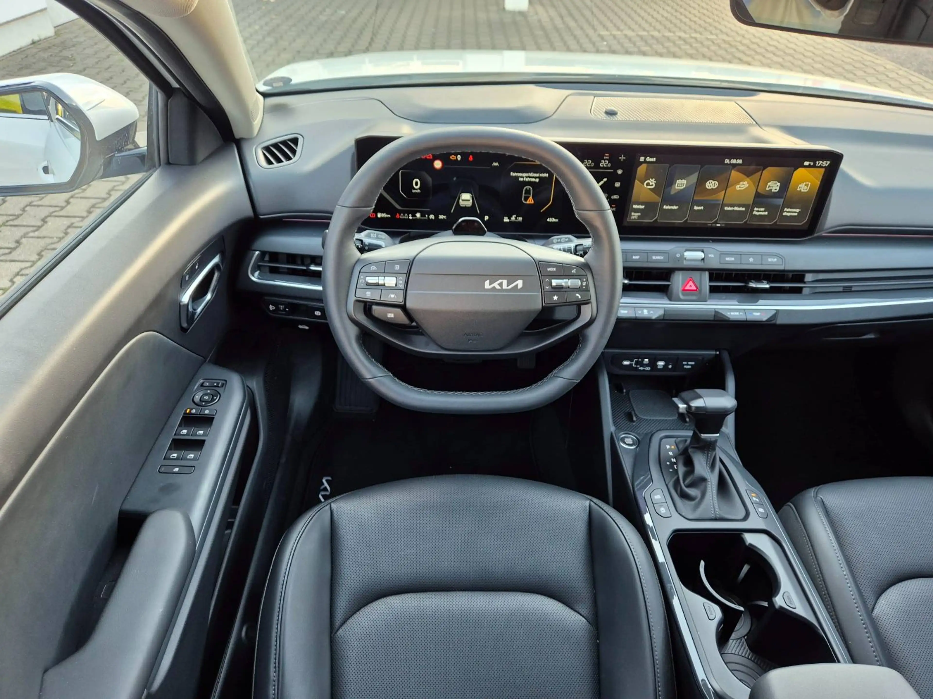 Kia K4 K4 1.6 T-GDI DCT7 150 OPF Spirit 360° Kamera — photo 8
