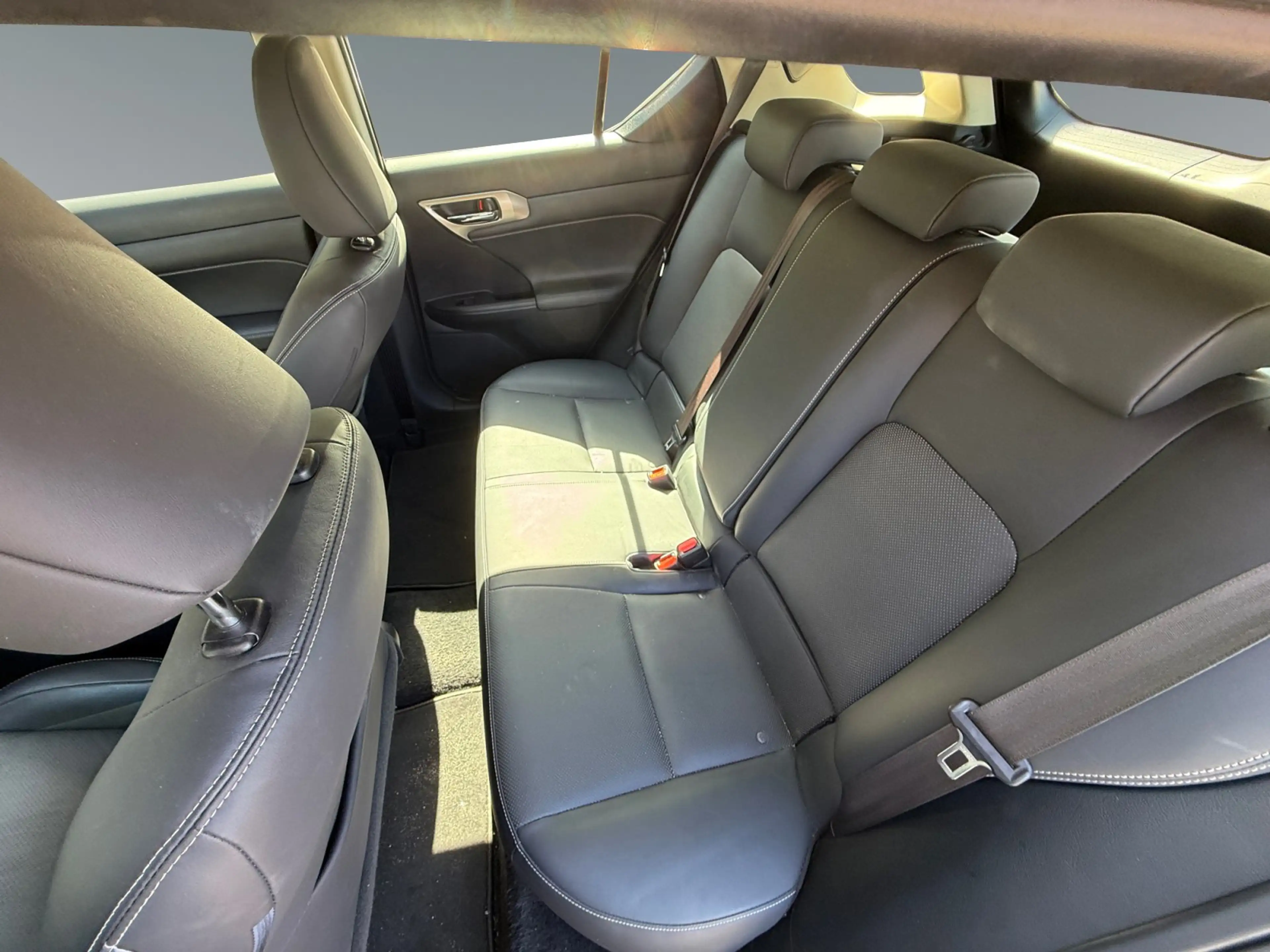 Lexus CT 200h Luxury Line AUT*Kamera*ACC*Navi*SHZ*LED — photo 14