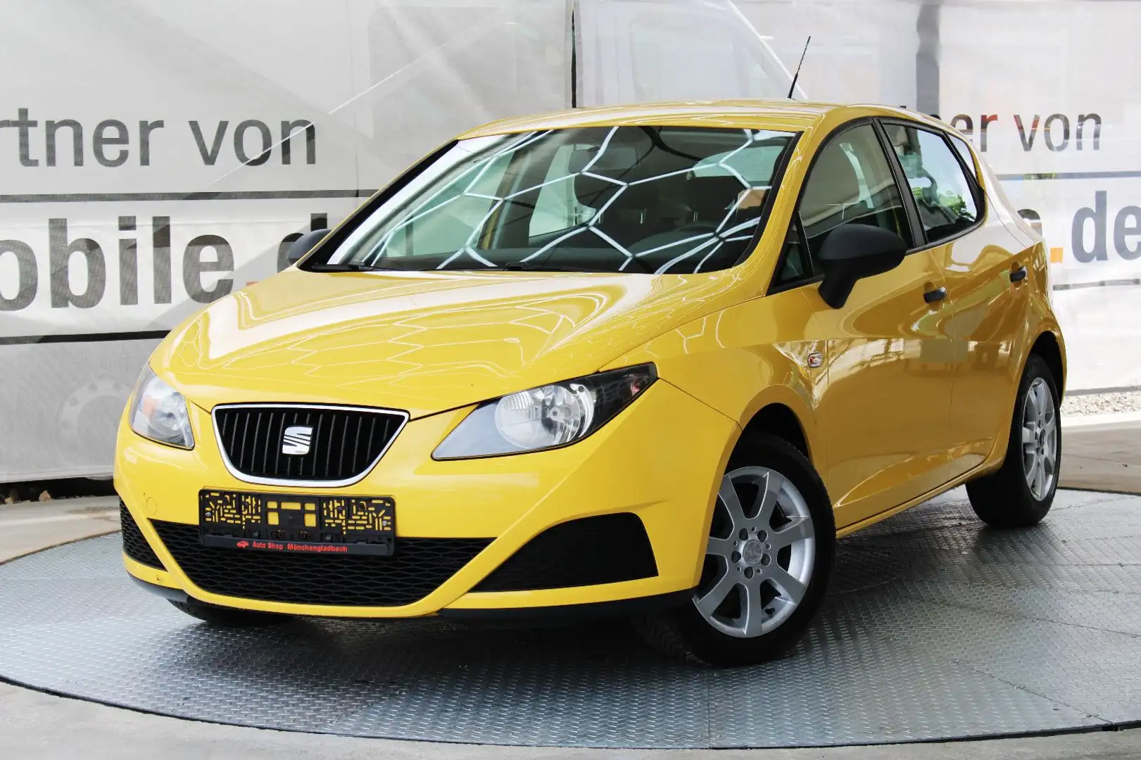 SEAT Ibiza *1.Hand* *Tüv & Inspektion Neu* *Klima* Geel - 1