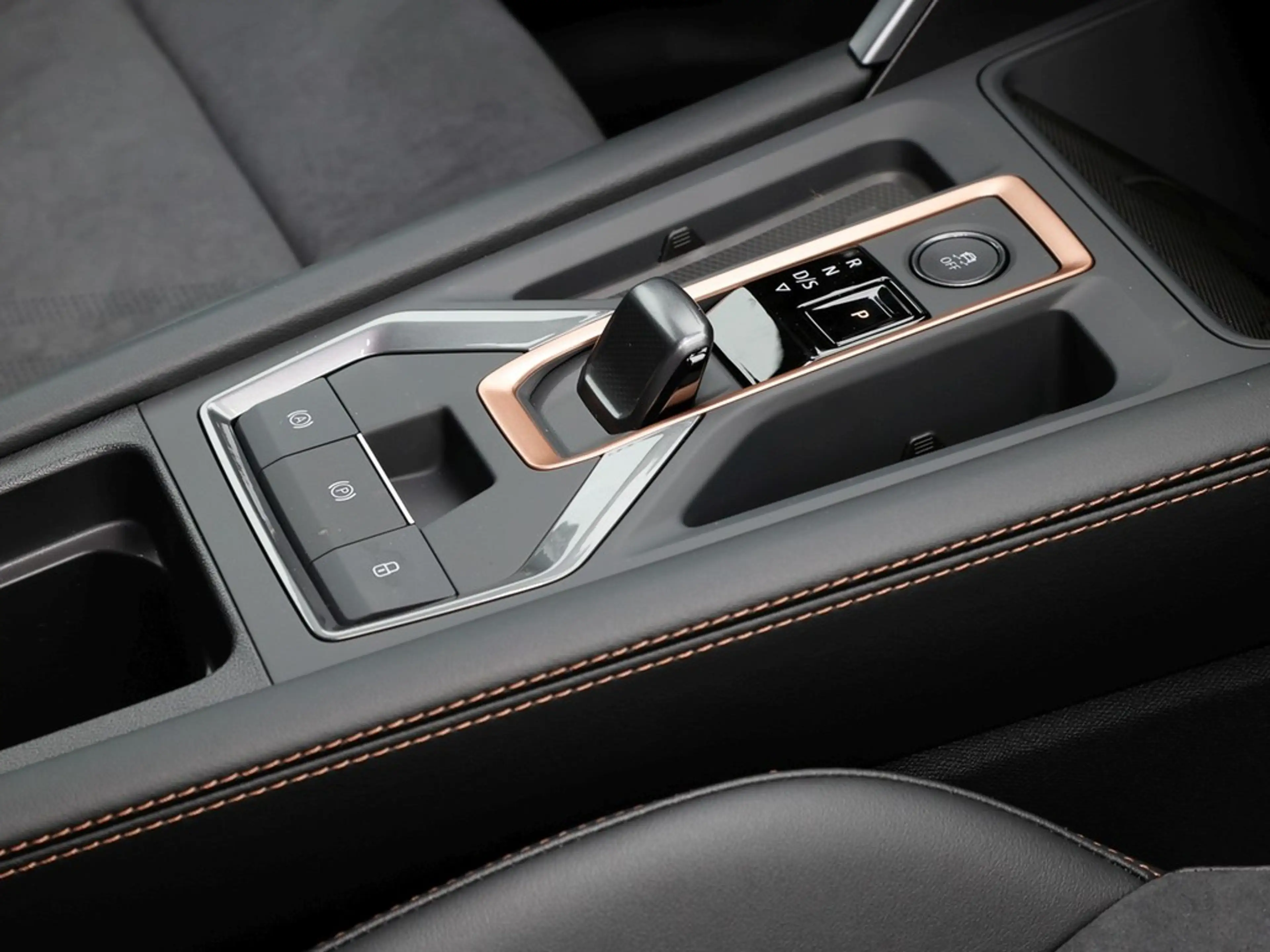 CUPRA Formentor VZ BE 2.0 TSI 195kW/265PS 7-Gang-DSG — photo 8