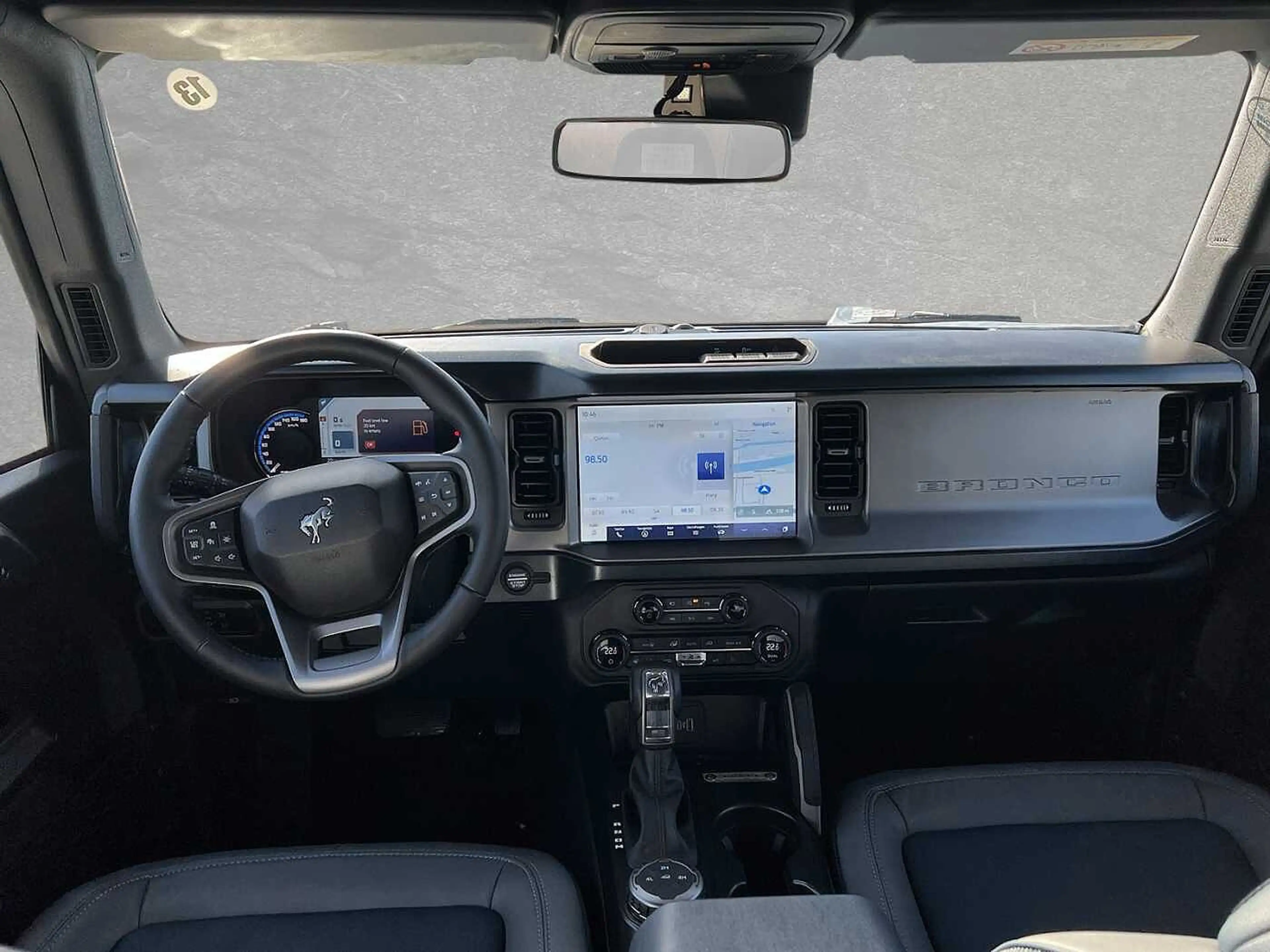 Ford Bronco 2.7 EcoBoost V6 Outer Banks — photo 4
