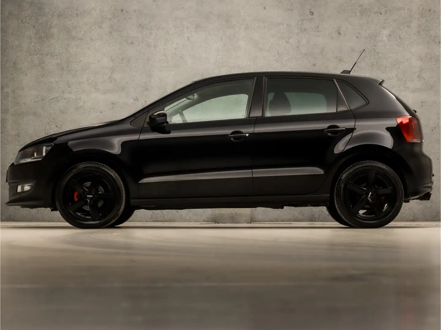 Volkswagen Polo 1.2 TSI Black Sport (APPLE CARPLAY, NAVIGATIE, CLI Schwarz - 2