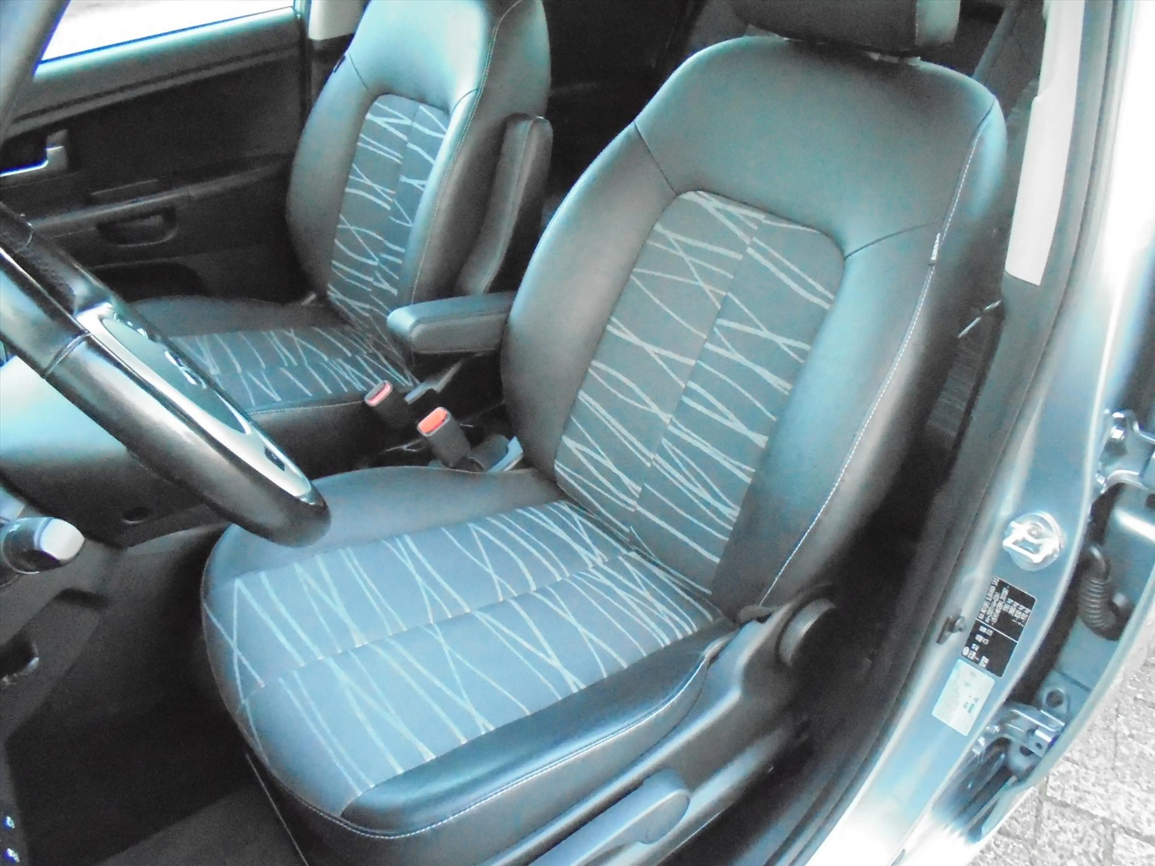 Kia Venga 1.6i AUTOMAAT HOGE INSTAP NAVI - CAMERA ENZ — photo 28