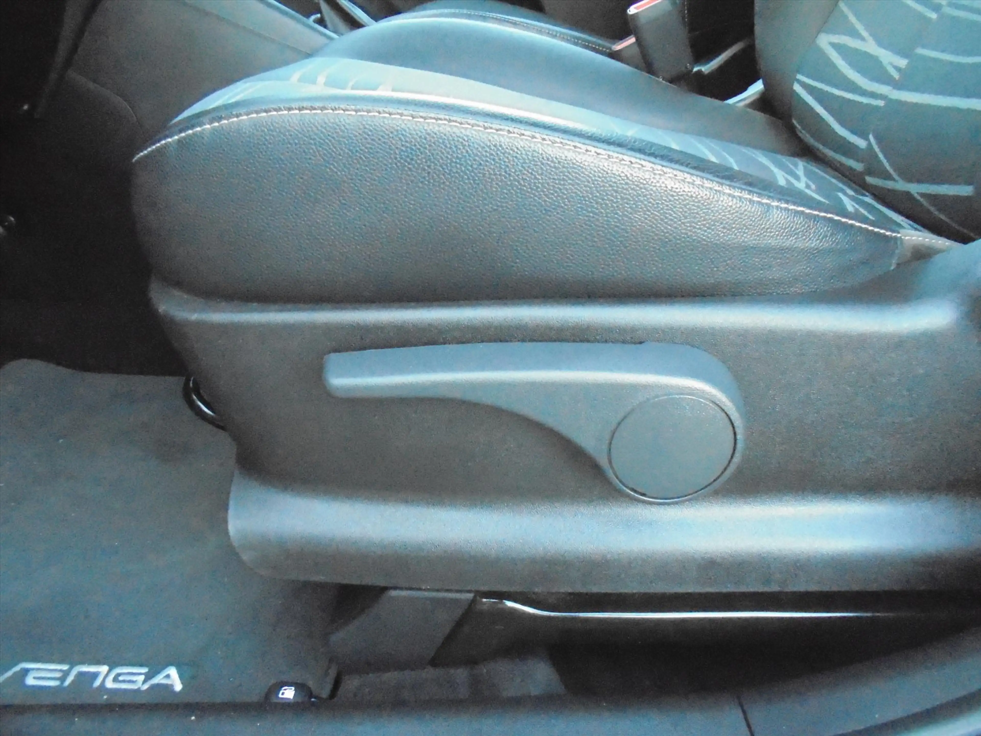 Kia Venga 1.6i AUTOMAAT HOGE INSTAP NAVI - CAMERA ENZ — photo 29