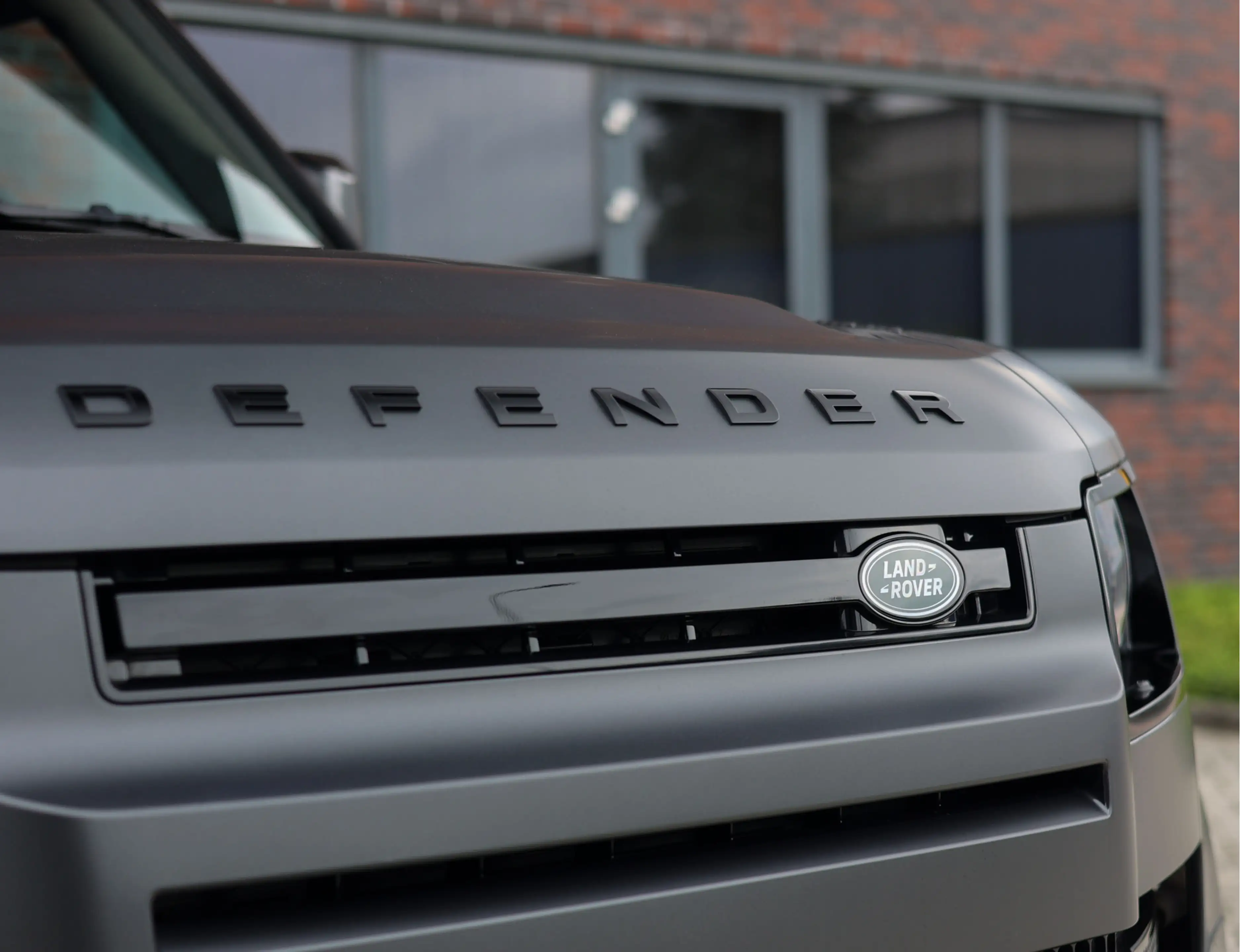 Land Rover Defender P300e X-Dynamic HSE | Trekhaak - HUD - Meridian — photo 9