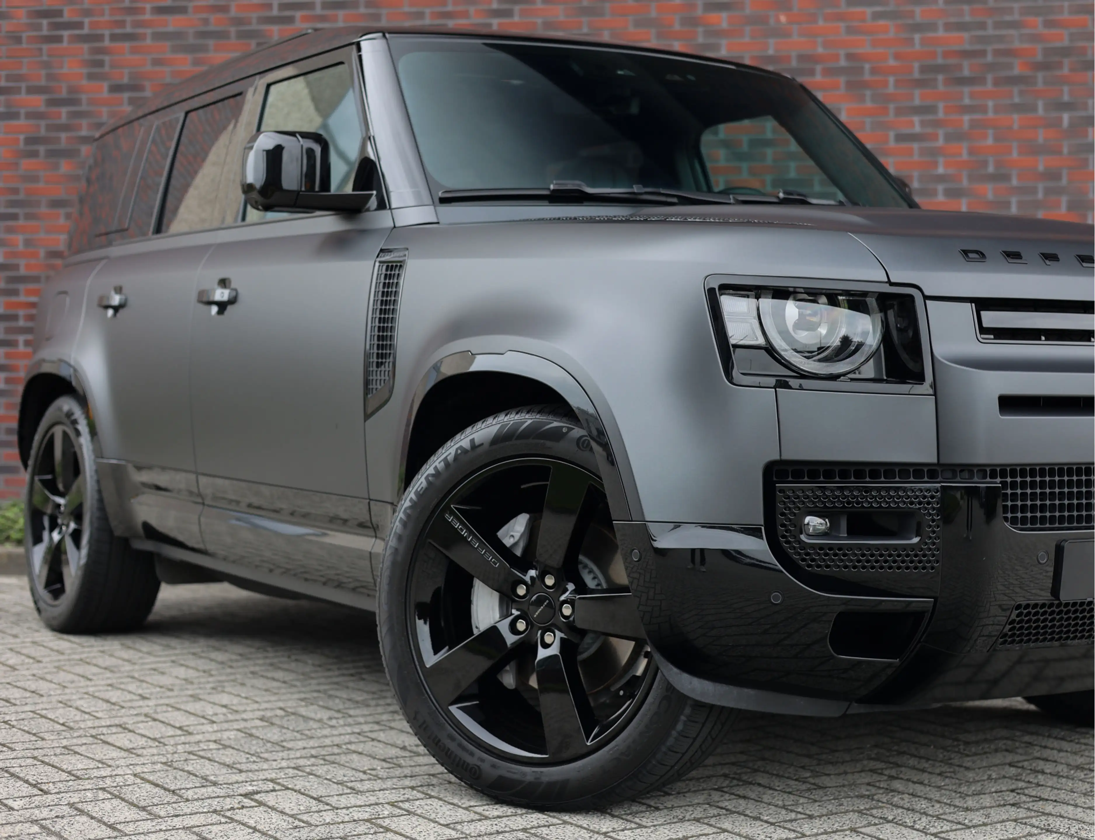 Land Rover Defender P300e X-Dynamic HSE | Trekhaak - HUD - Meridian — photo 6