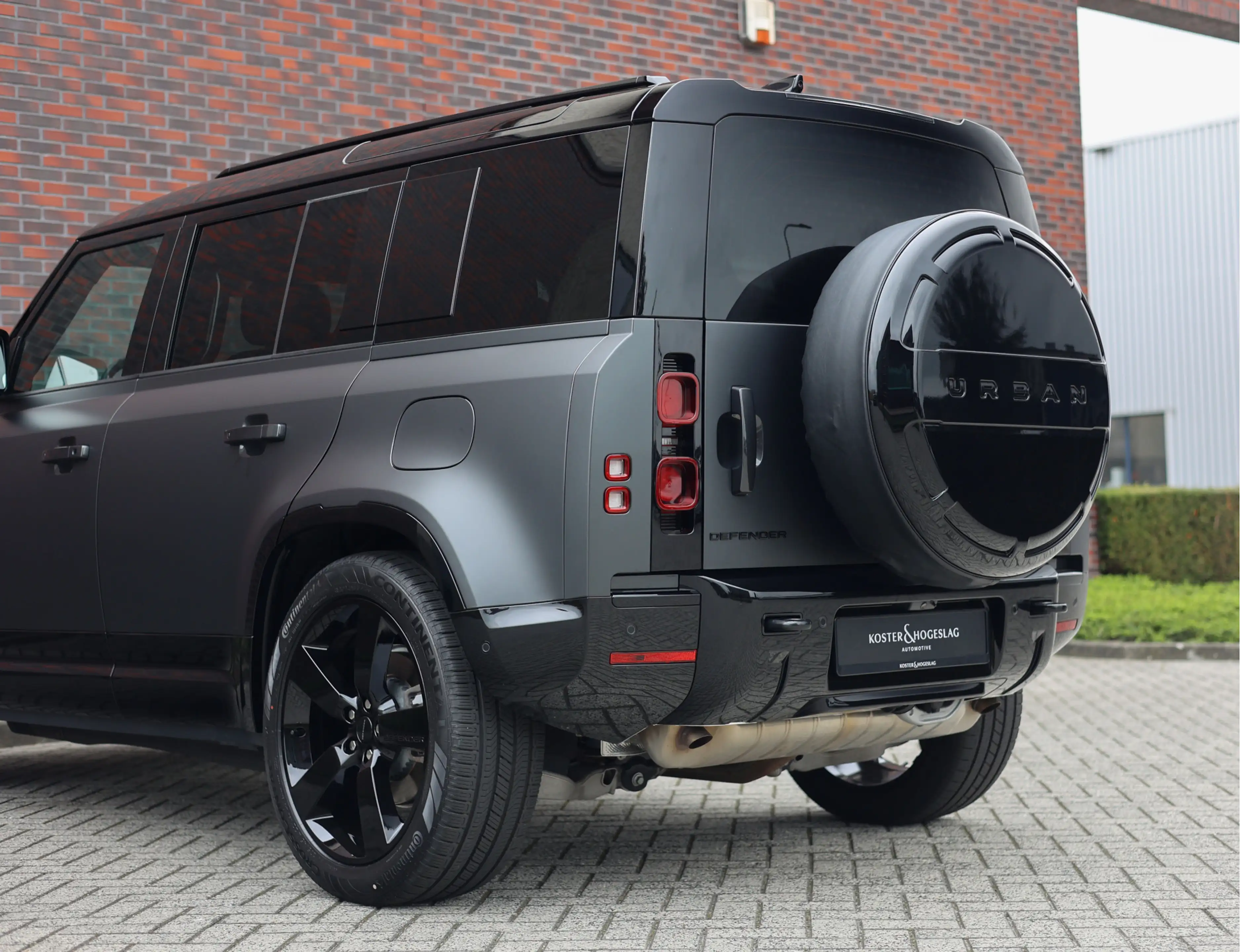 Land Rover Defender P300e X-Dynamic HSE | Trekhaak - HUD - Meridian — photo 11