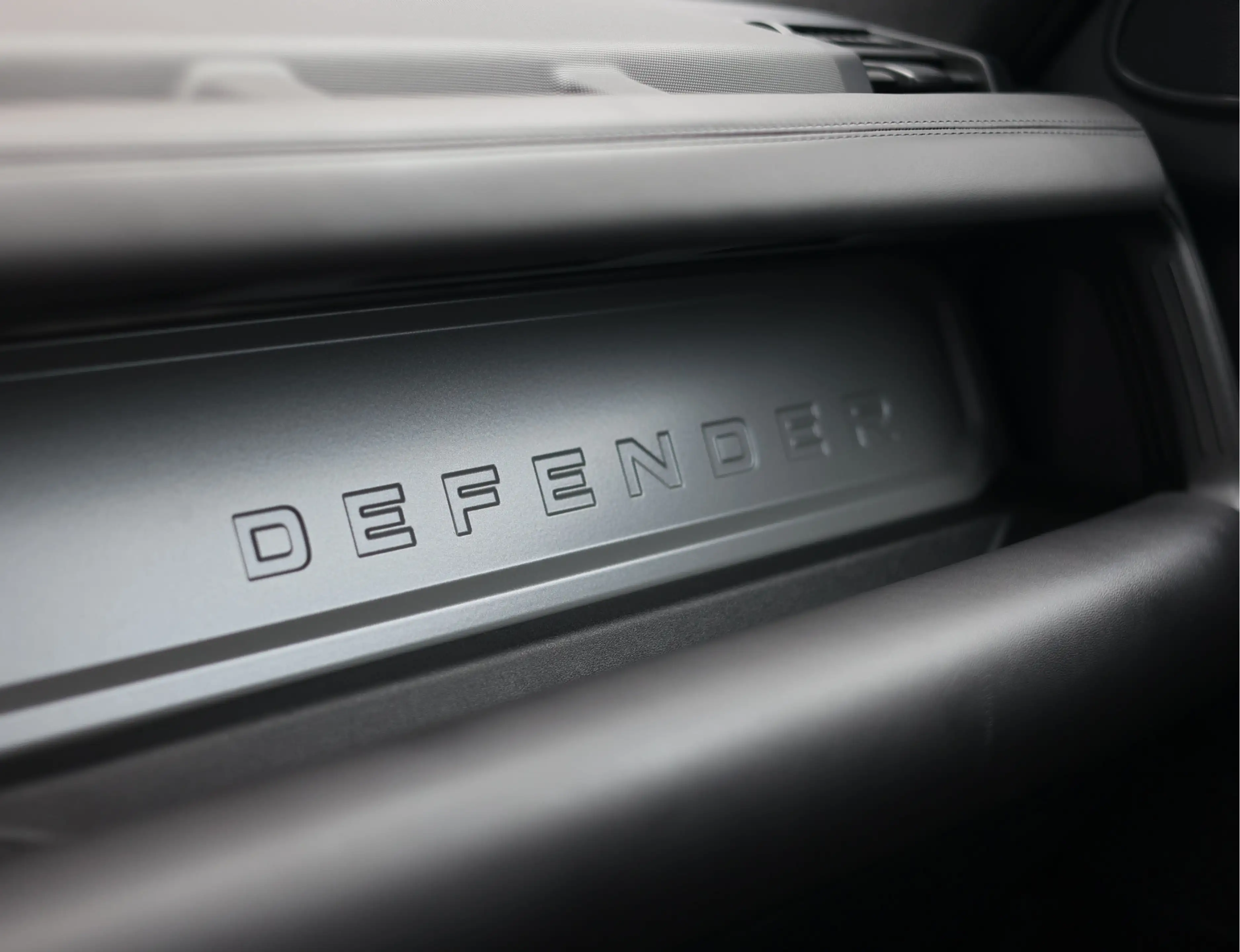 Land Rover Defender P300e X-Dynamic HSE | Trekhaak - HUD - Meridian — photo 5