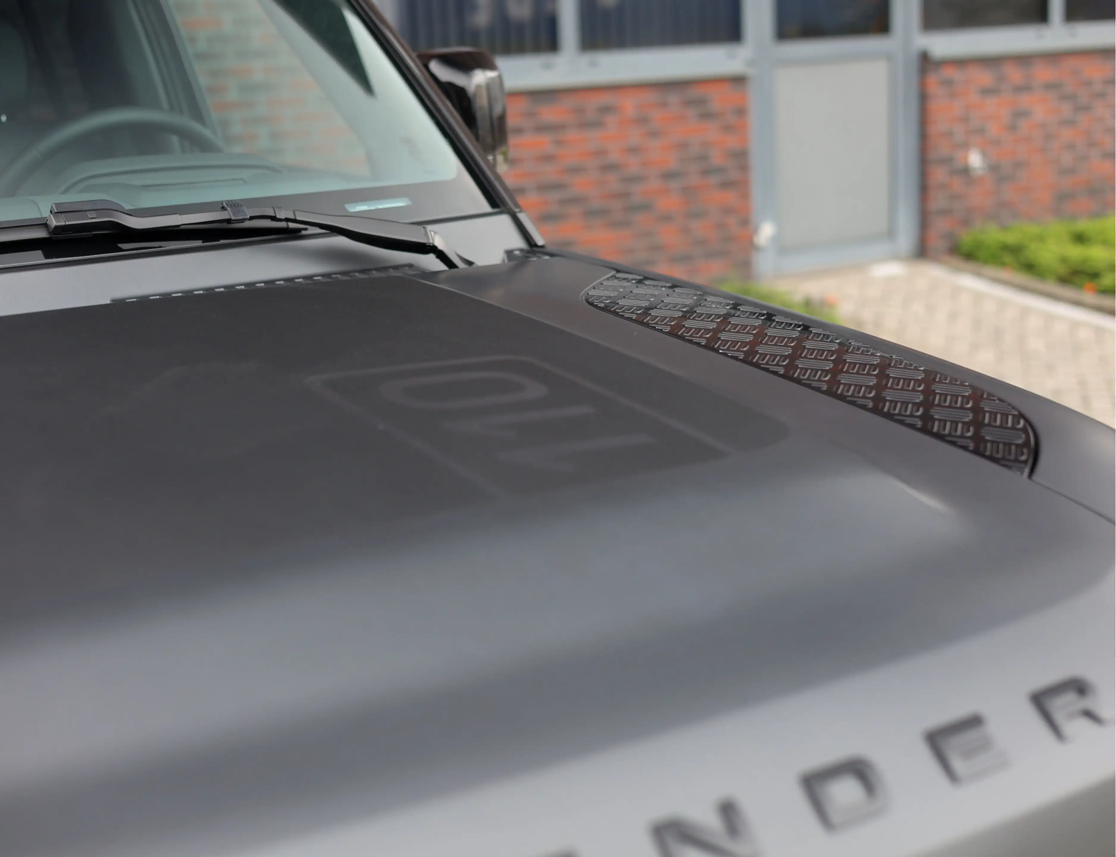 Land Rover Defender P300e X-Dynamic HSE | Trekhaak - HUD - Meridian — photo 10