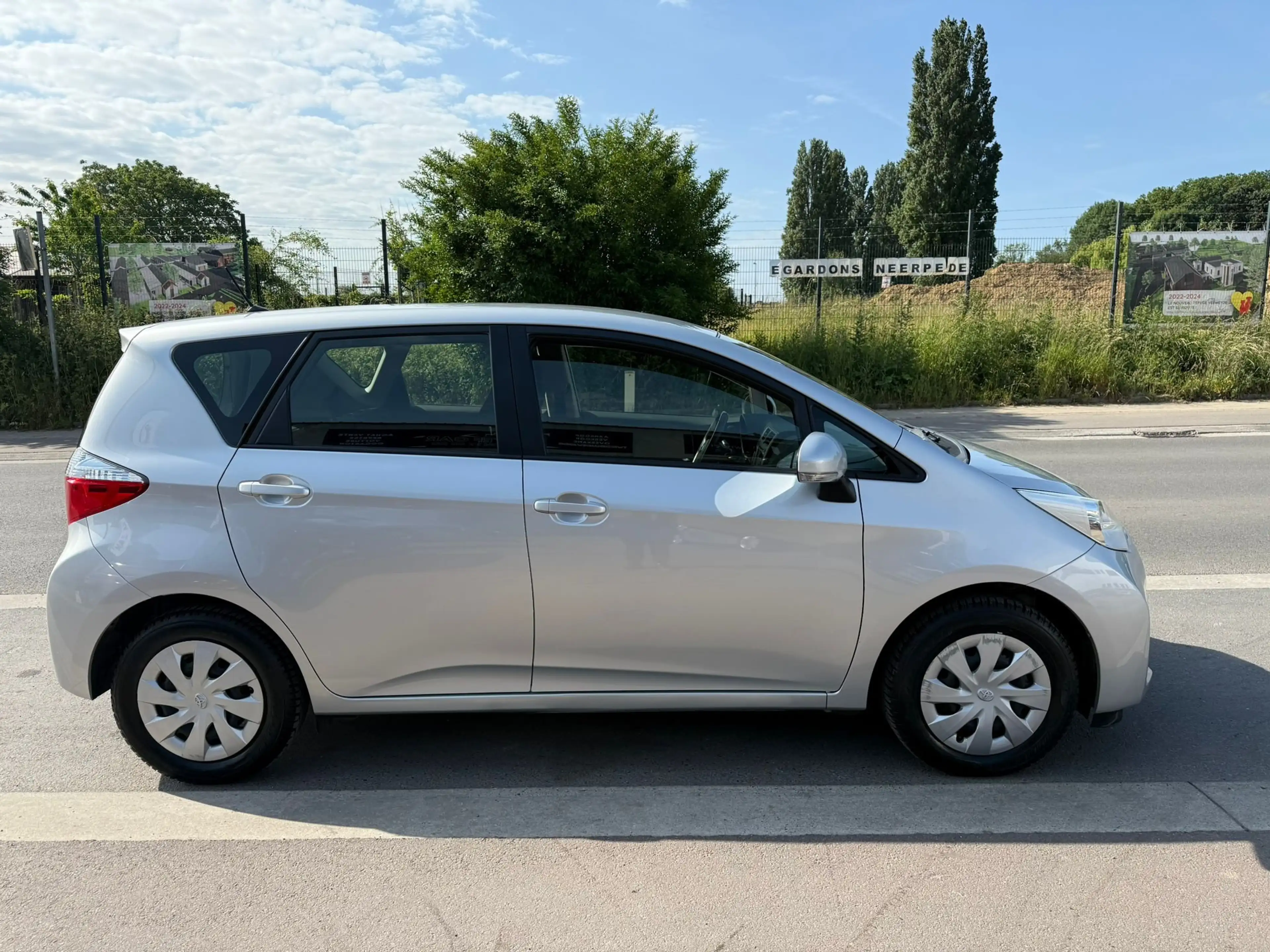 Toyota Verso-S Verso S 1.33 VVT-**12M GARANTIE**CARNET COMPLTES** — photo 4
