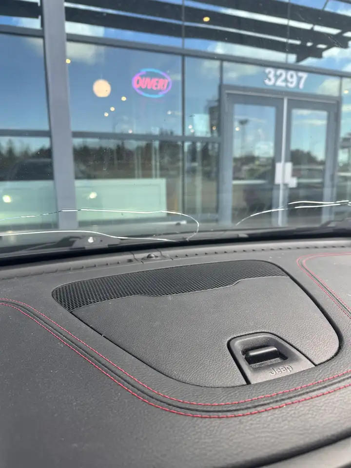Jeep Cherokee снимка Jeep Cherokee