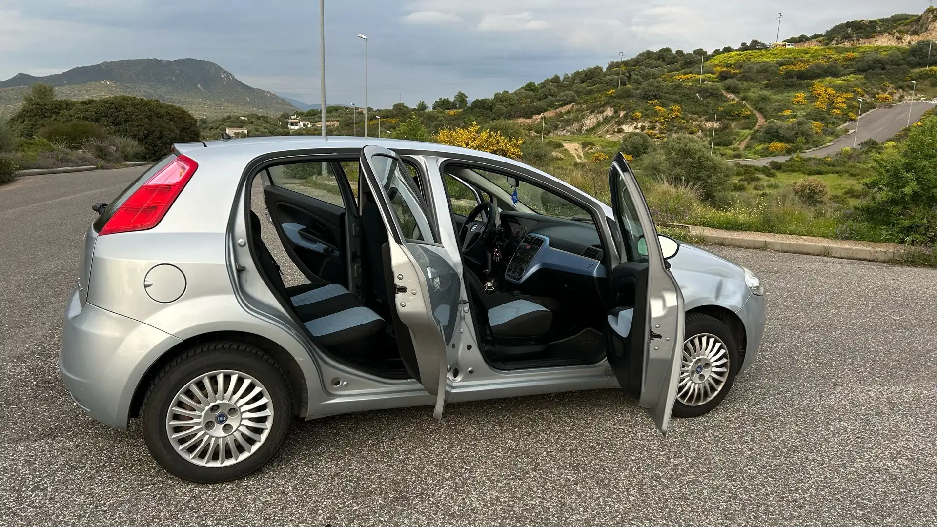Fiat Grande Punto 5p 1.4 Dynamic 77cv - 2