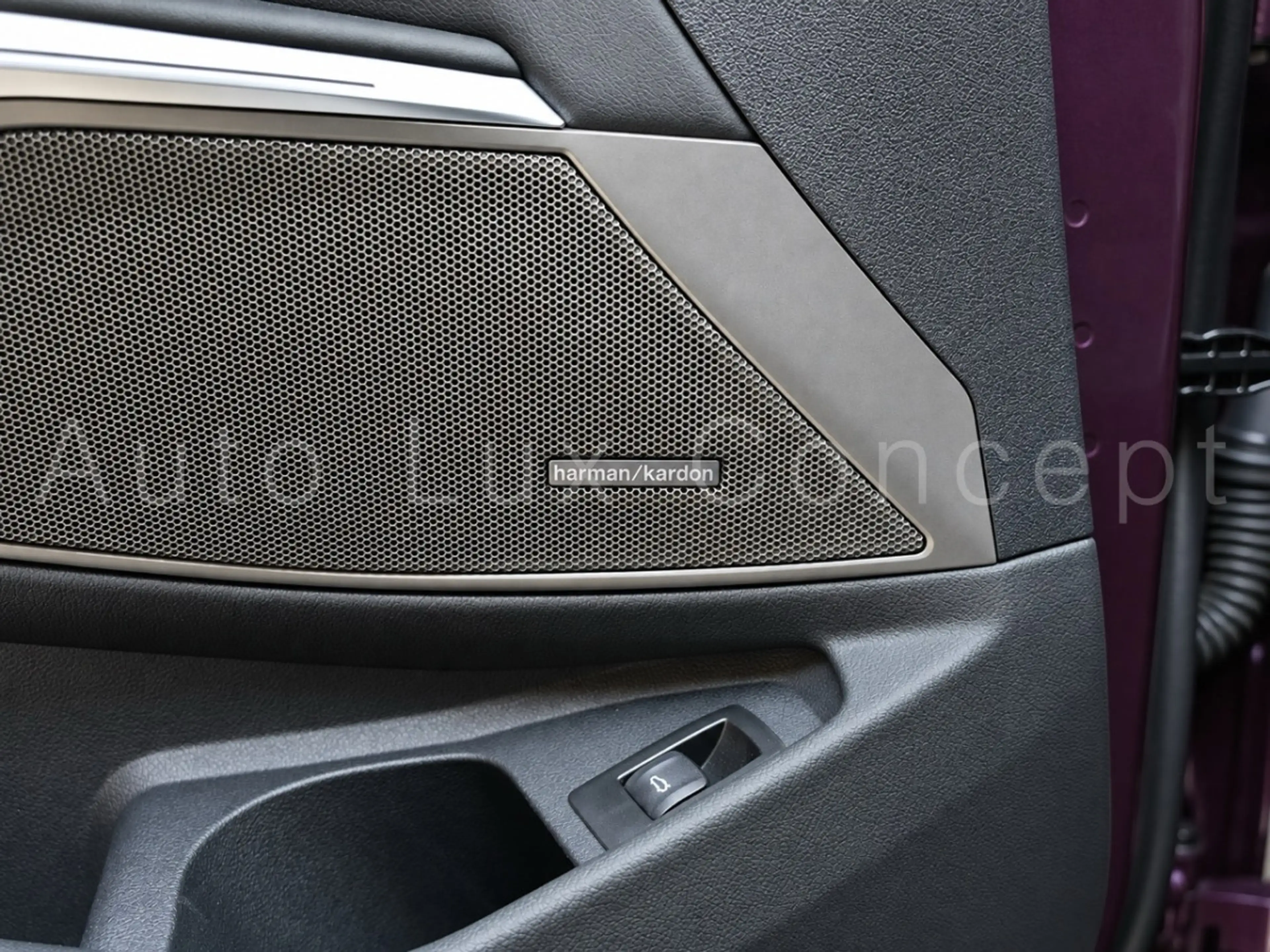 BMW M3 Competition M xDrive Touring — photo 15